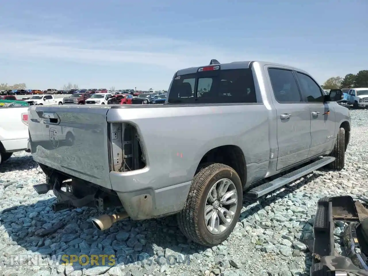 3 Photograph of a damaged car 1C6SRFMT6KN637557 RAM 1500 2019
