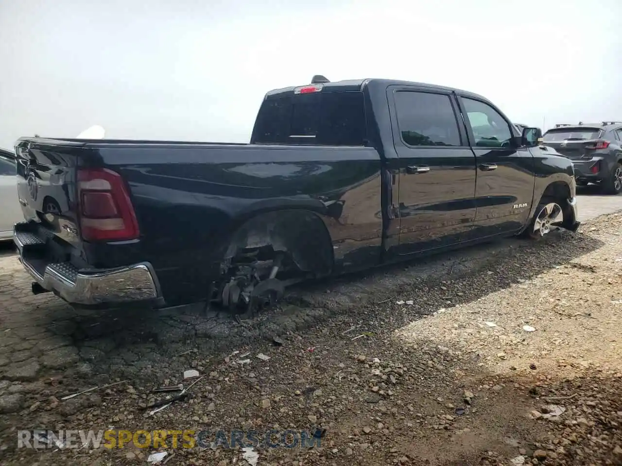 3 Photograph of a damaged car 1C6SRFMT8KN637611 RAM 1500 2019