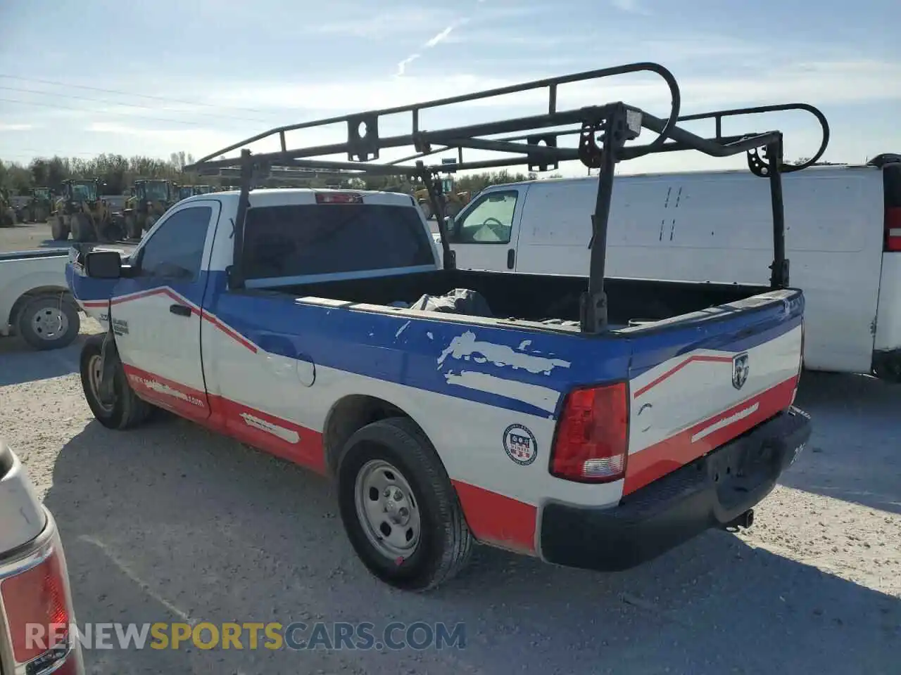 2 fotografías del automóvil dañado 3C6JR6DT3KG621739 RAM 1500 2019