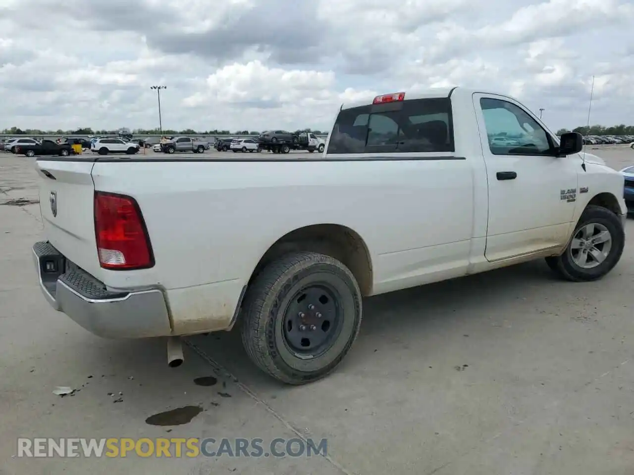 3 Photograph of a damaged car 3C6JR6DTXKG537952 RAM 1500 2019