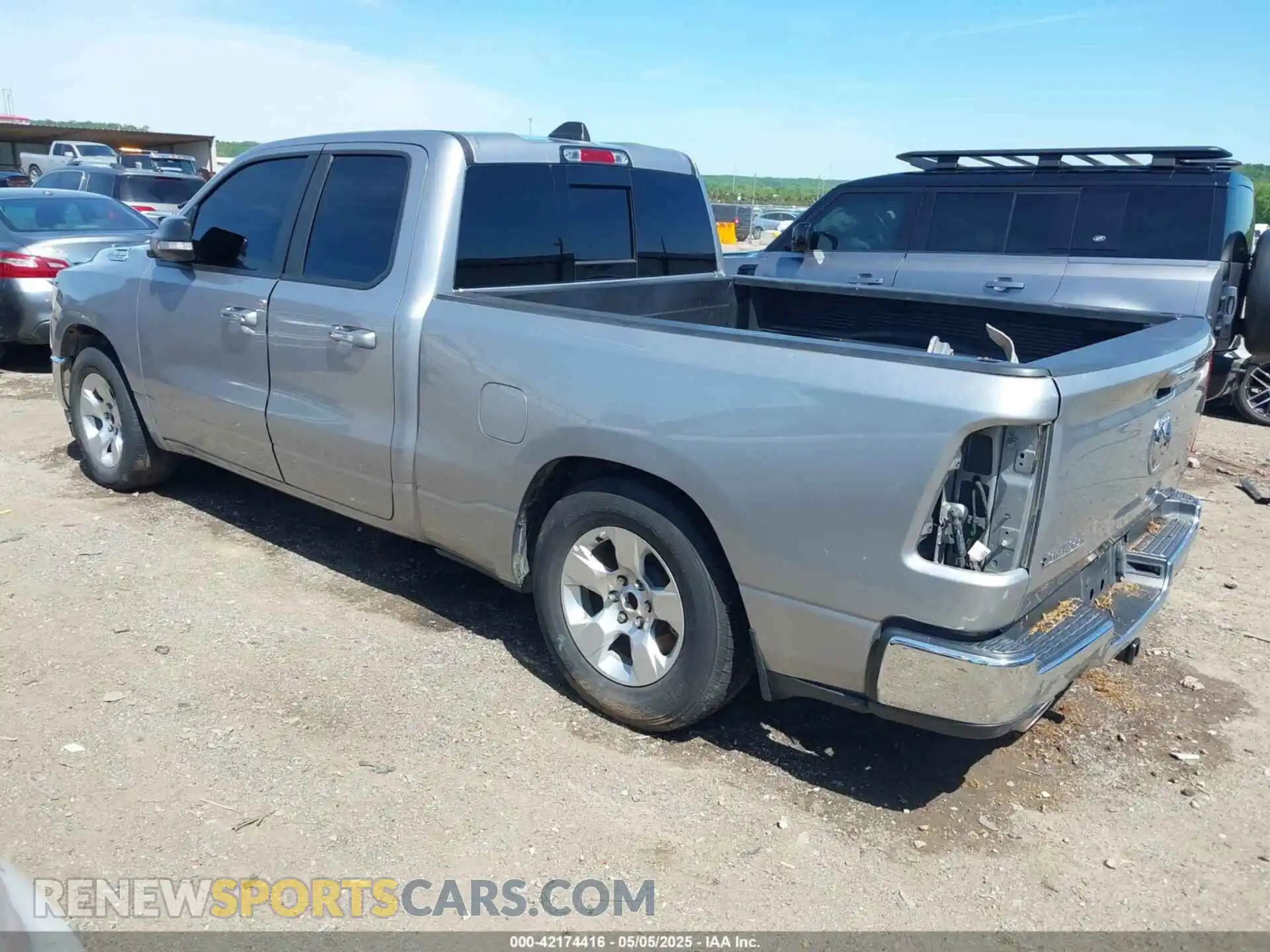 3 Photograph of a damaged car 1C6RREBT8LN294862 RAM 1500 2020