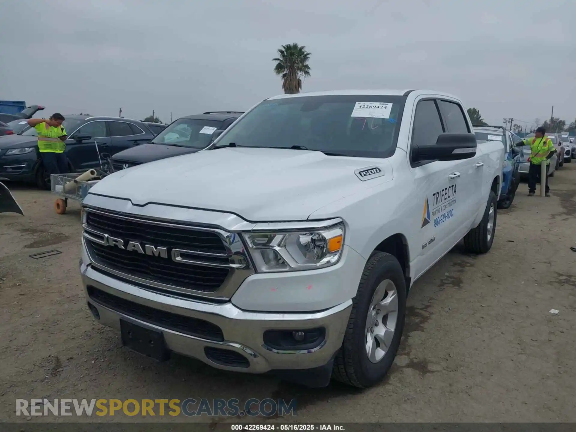 2 Photograph of a damaged car 1C6RREFG3LN129718 RAM 1500 2020