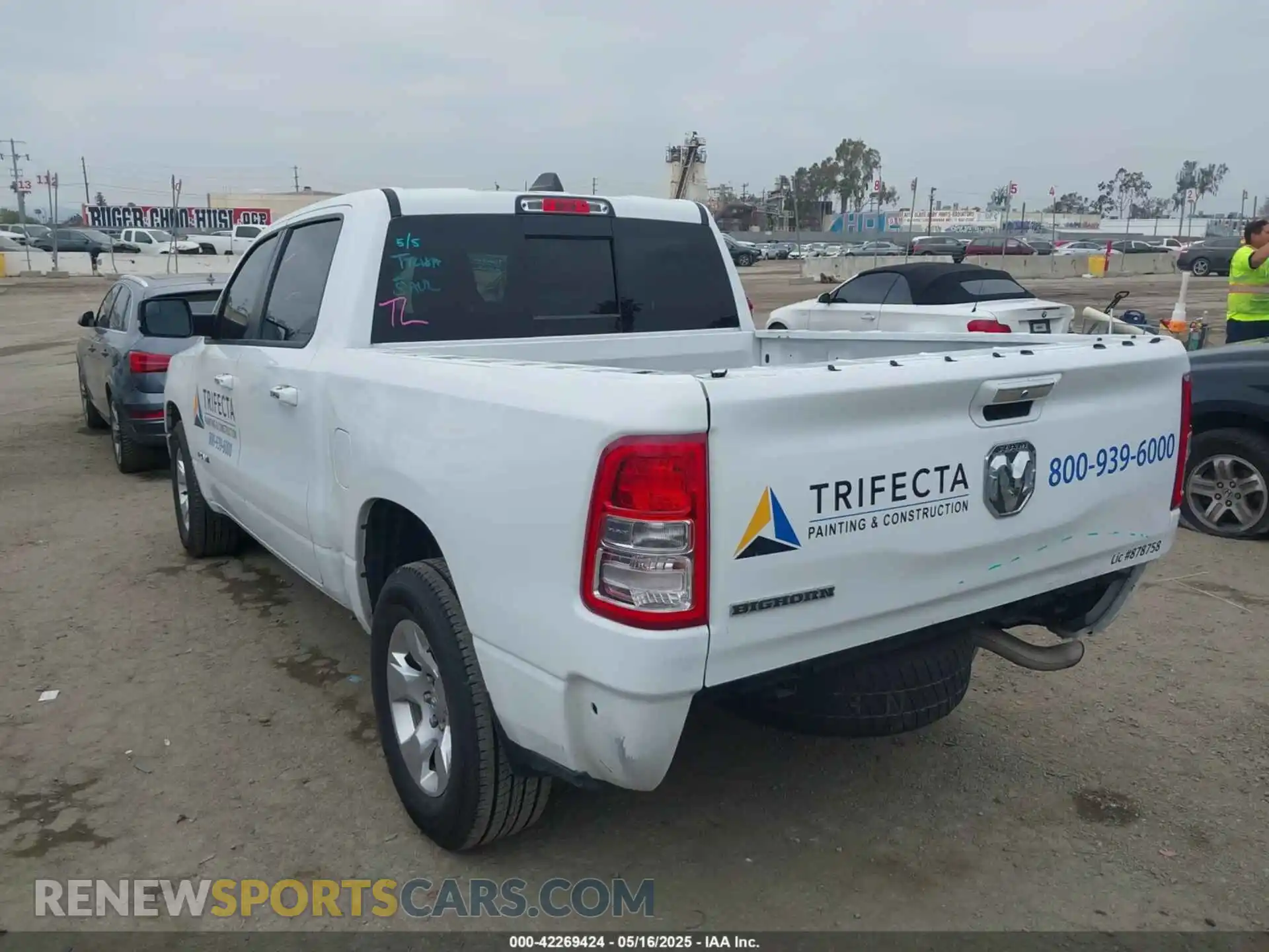 3 Photograph of a damaged car 1C6RREFG3LN129718 RAM 1500 2020