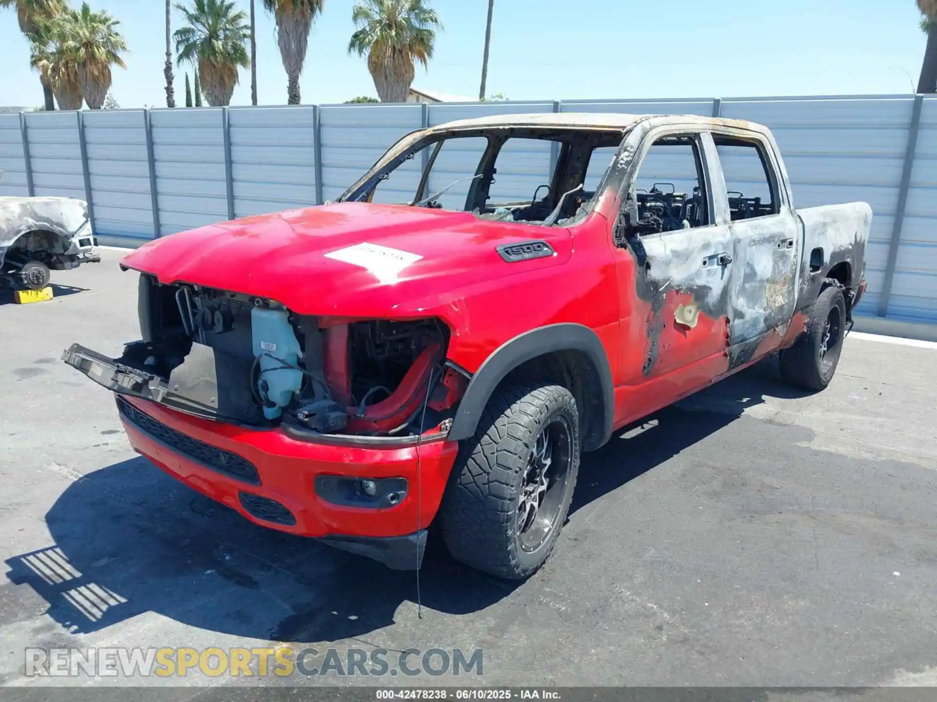 2 Photograph of a damaged car 1C6RREFTXLN238691 RAM 1500 2020
