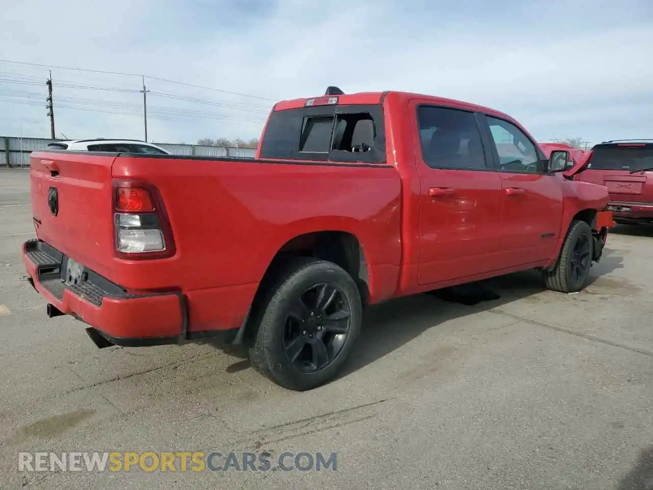 3 Photograph of a damaged car 1C6RREFTXLN337995 RAM 1500 2020