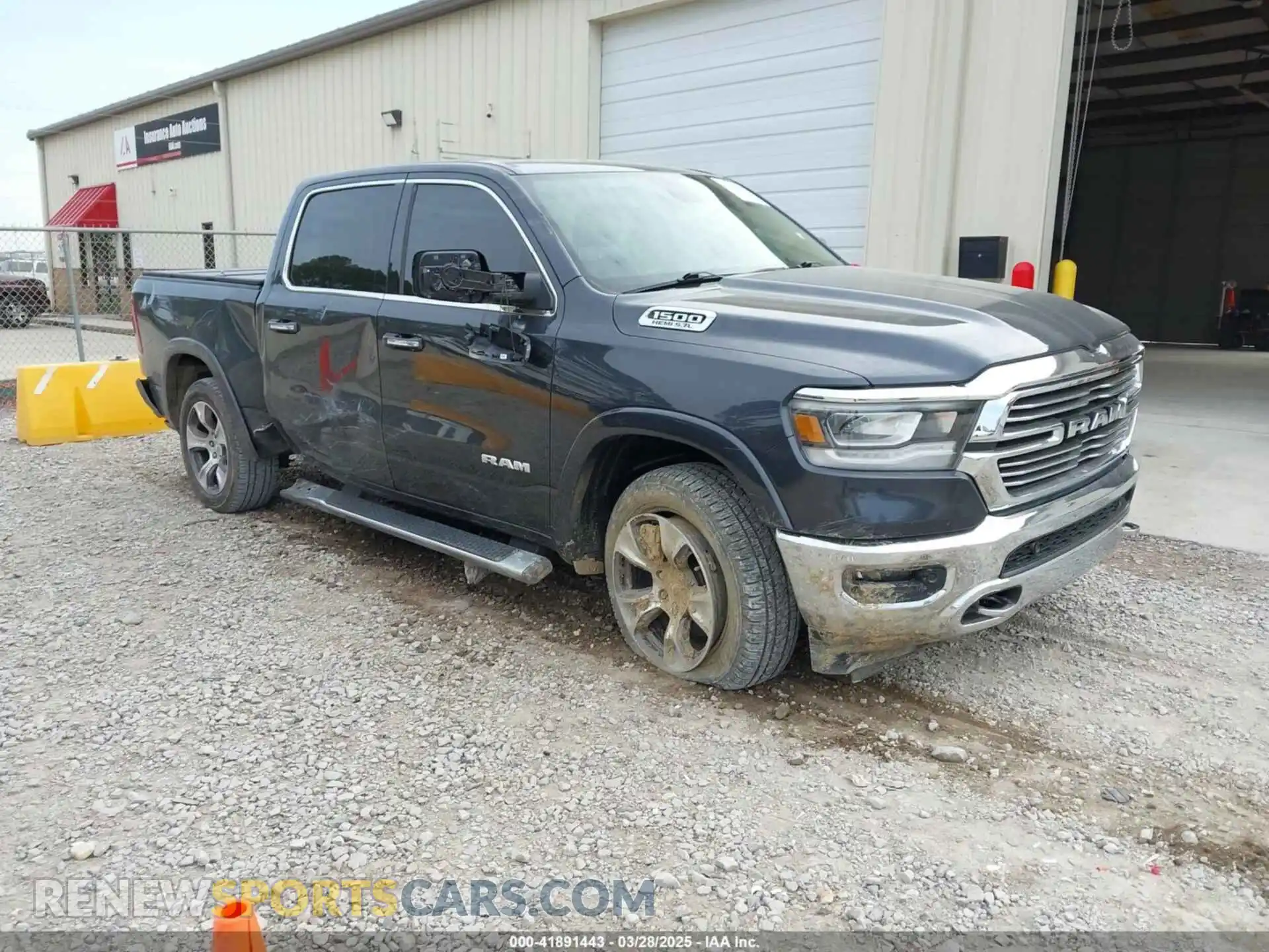 1 Photograph of a damaged car 1C6RREJT1LN105809 RAM 1500 2020