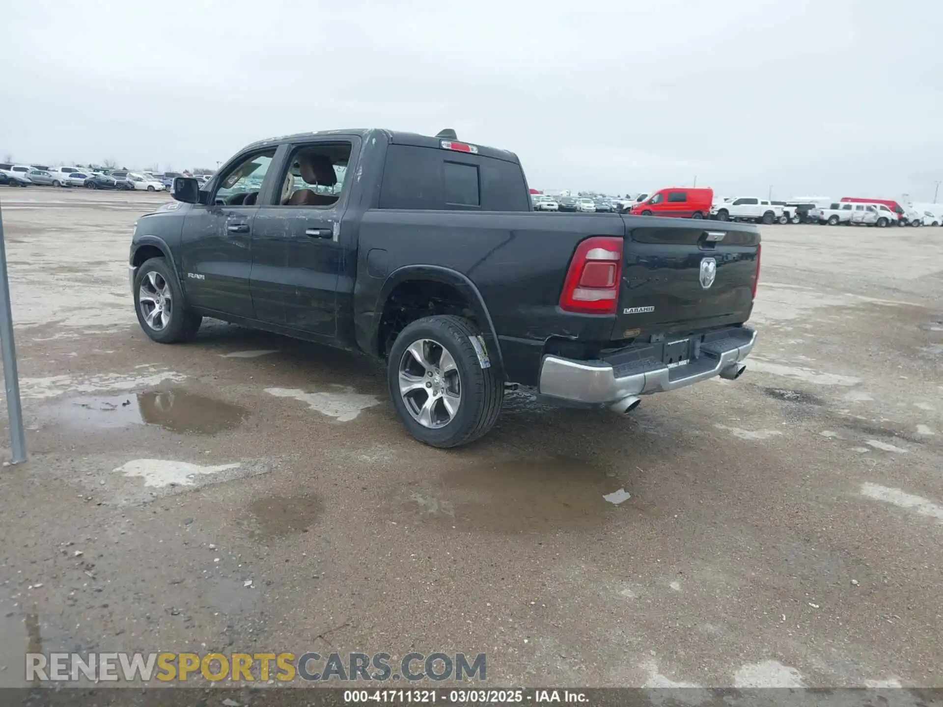 3 Photograph of a damaged car 1C6RREJTXLN202491 RAM 1500 2020