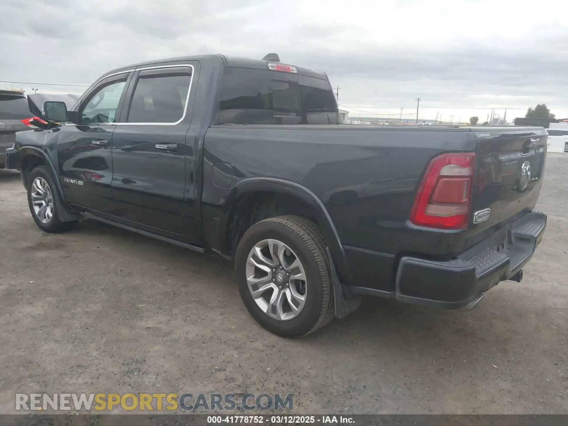 3 Фотография поврежденного автомобиля 1C6RREKTXLN170205 RAM 1500 2020