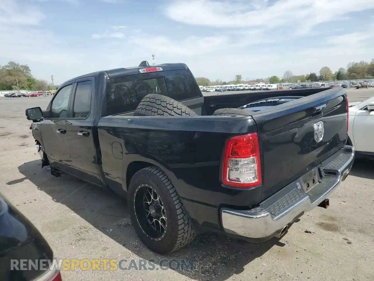 2 fotografías del automóvil dañado 1C6SRFBT3LN366641 RAM 1500 2020