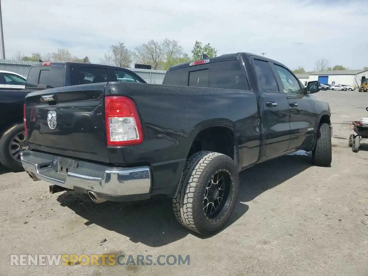 3 fotografías del automóvil dañado 1C6SRFBT3LN366641 RAM 1500 2020