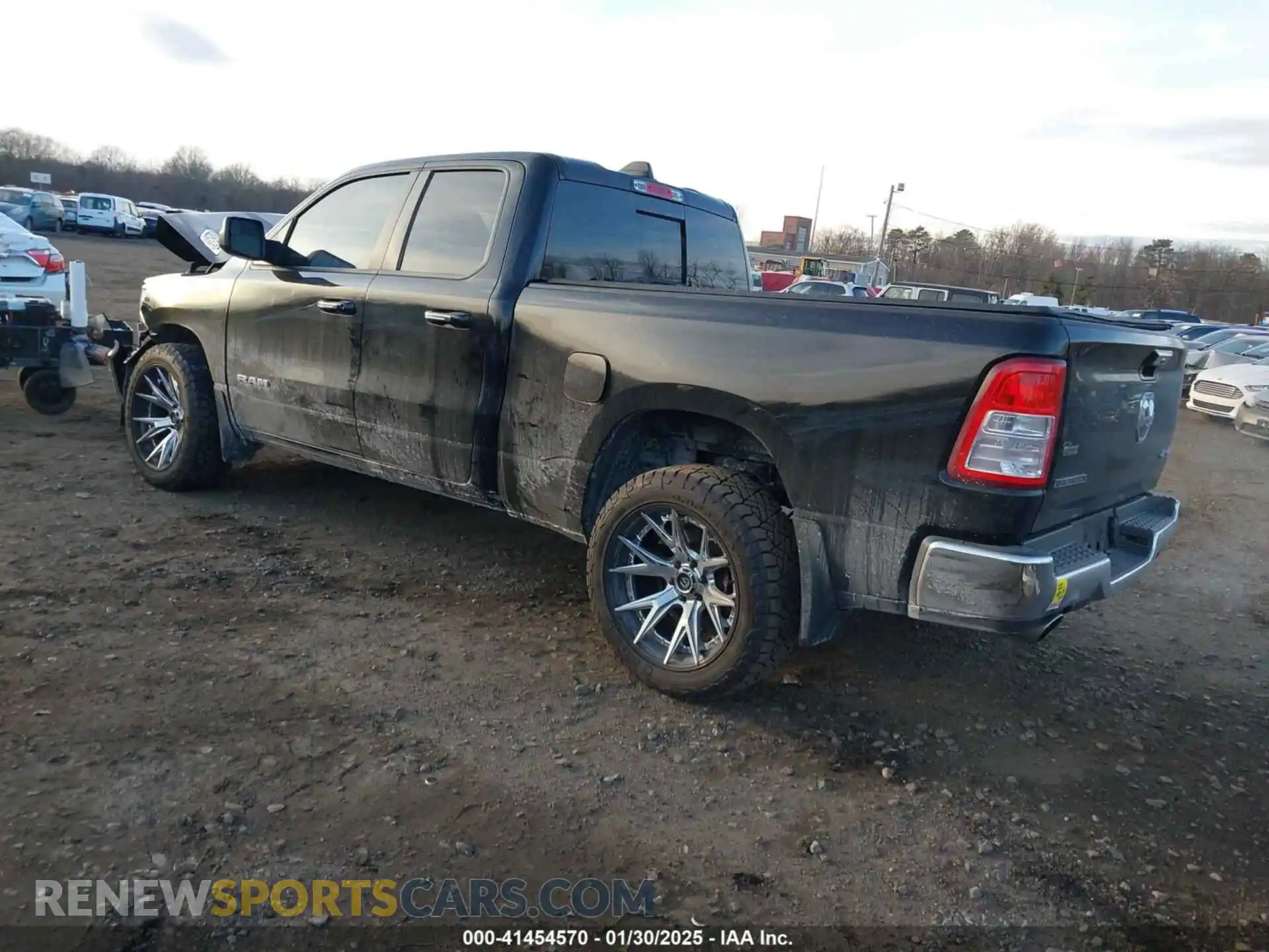 3 Photograph of a damaged car 1C6SRFBT8LN341914 RAM 1500 2020
