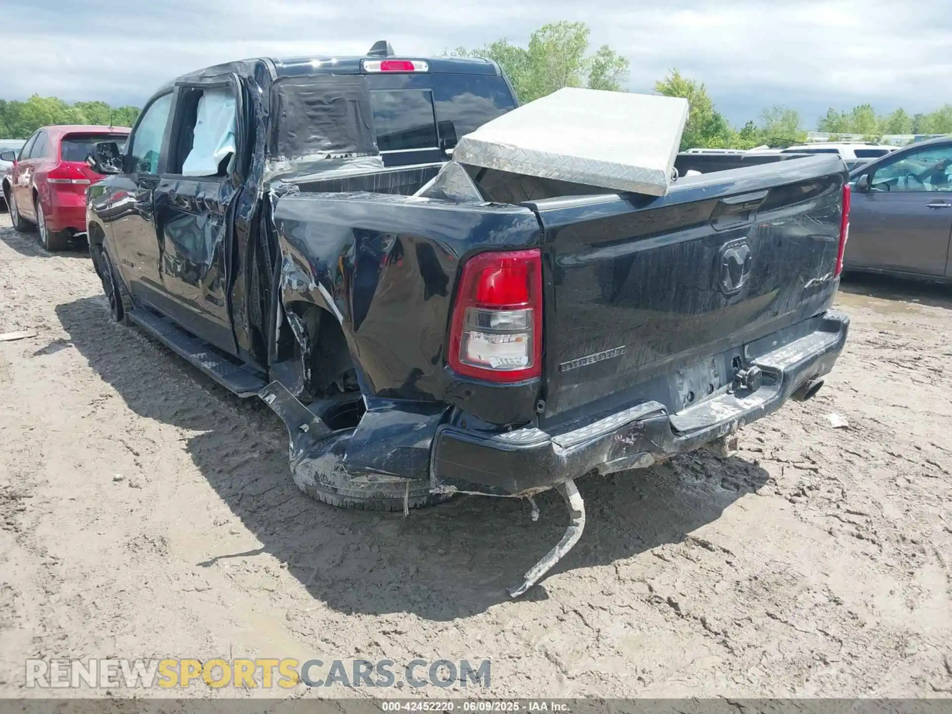 3 Photograph of a damaged car 1C6SRFFT3LN103124 RAM 1500 2020