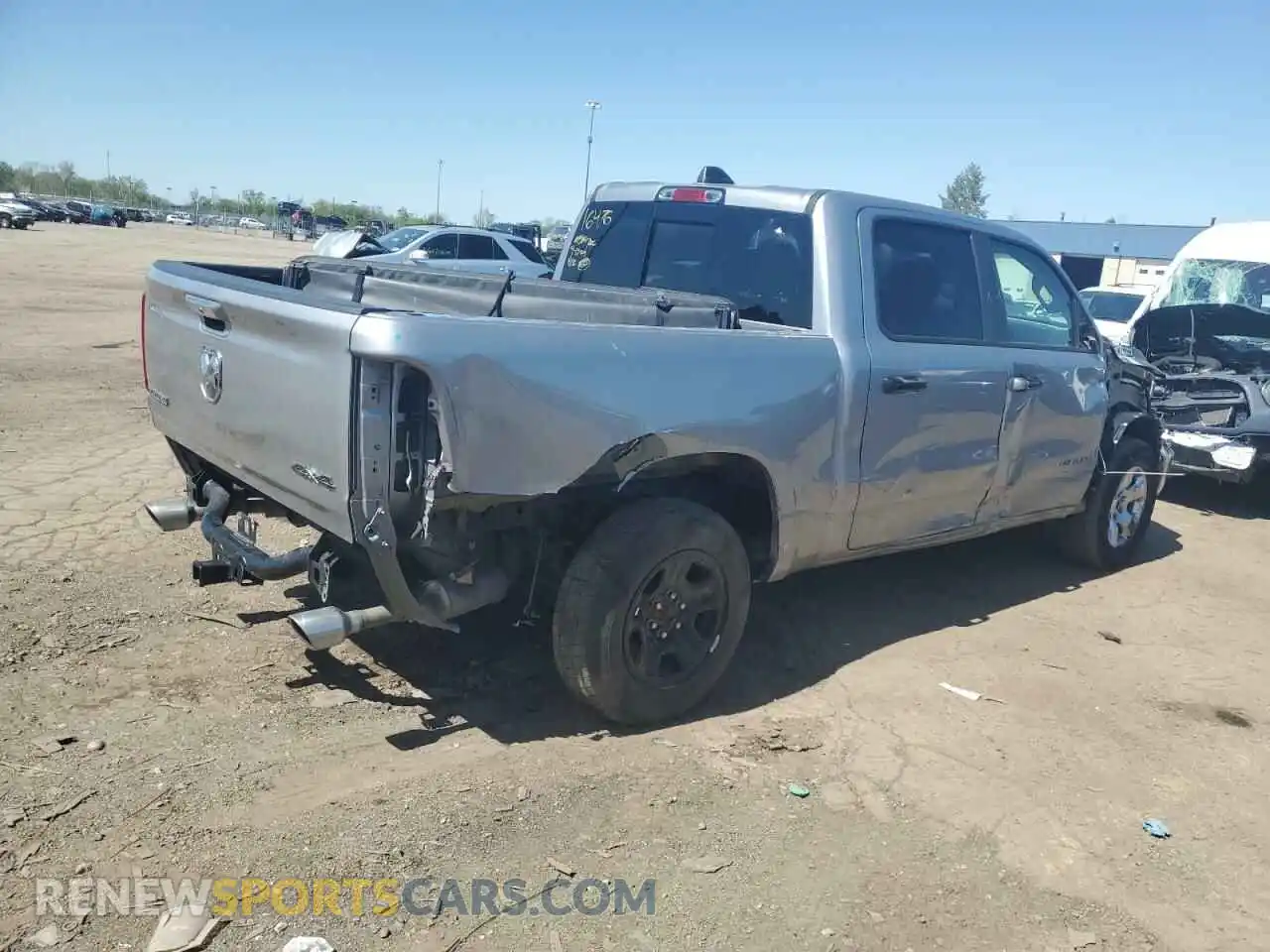 3 Photograph of a damaged car 1C6SRFFT5LN140840 RAM 1500 2020