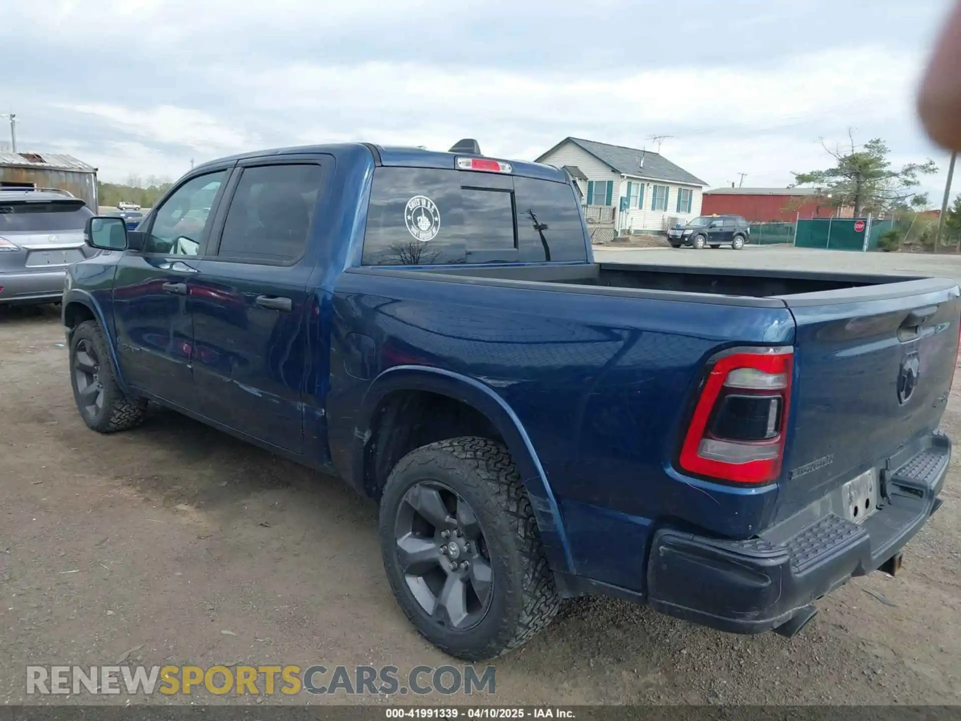 3 Photograph of a damaged car 1C6SRFFT5LN366666 RAM 1500 2020