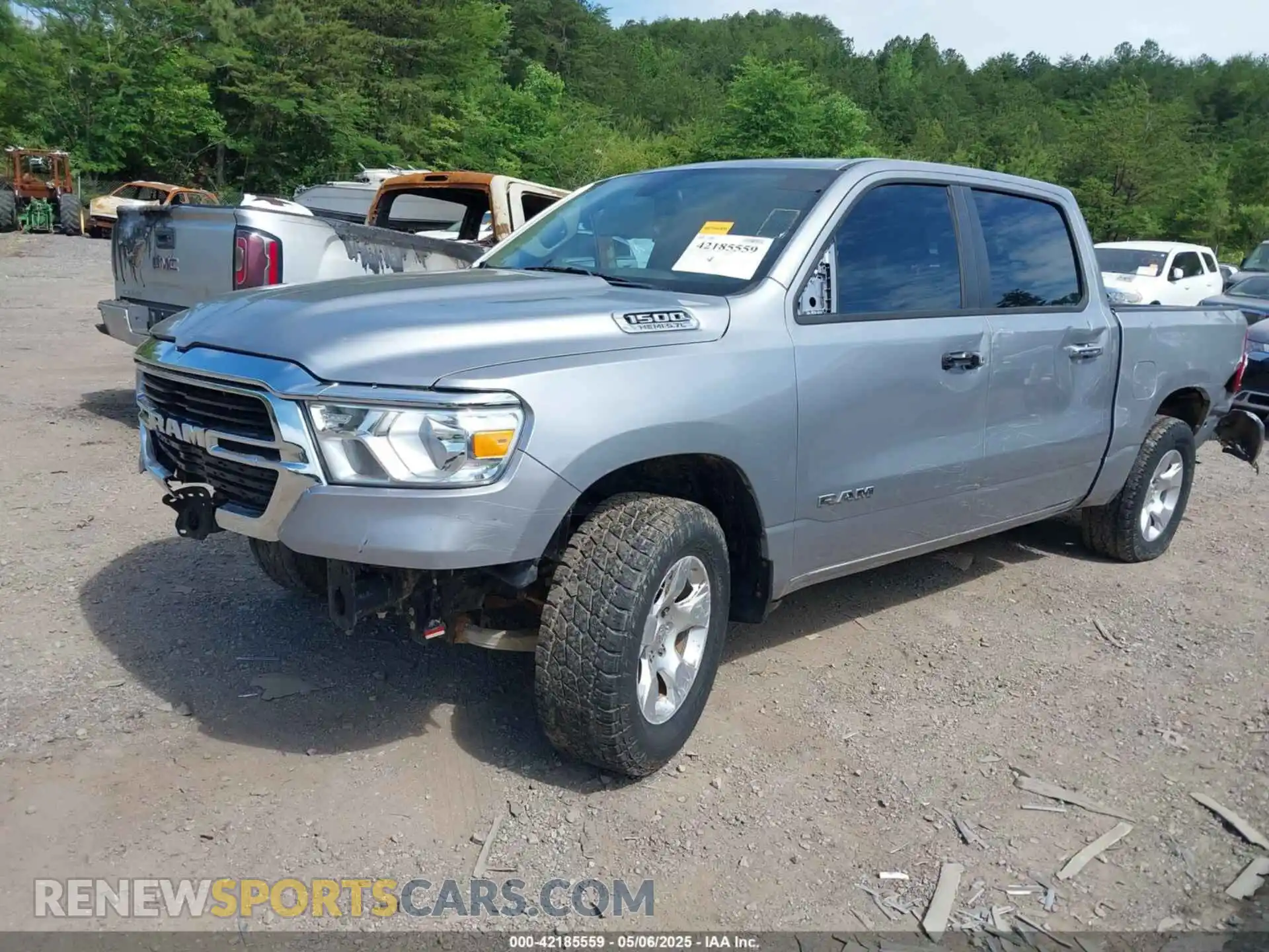 2 Photograph of a damaged car 1C6SRFFTXLN101550 RAM 1500 2020
