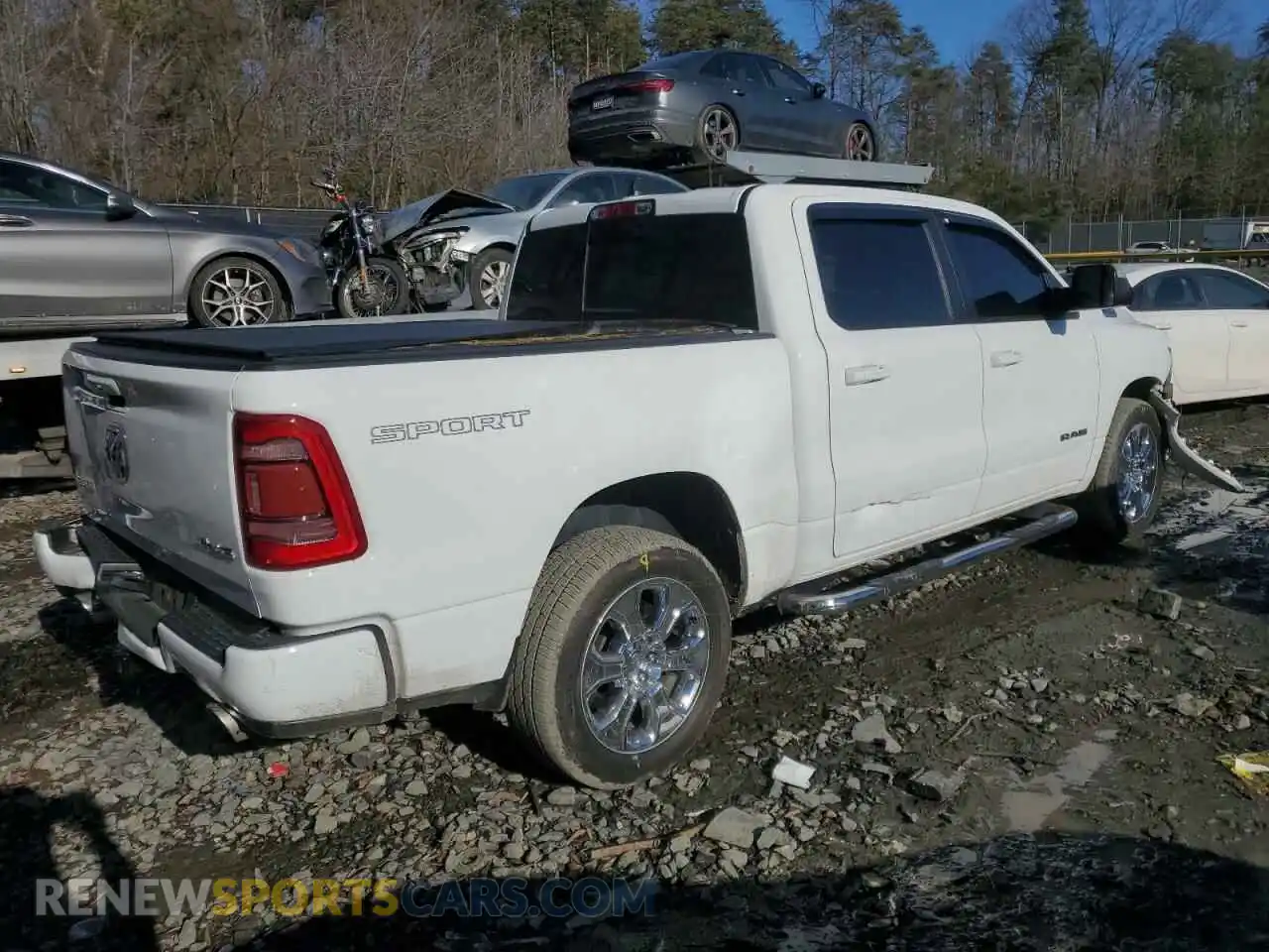 3 Photograph of a damaged car 1C6SRFFTXLN380563 RAM 1500 2020