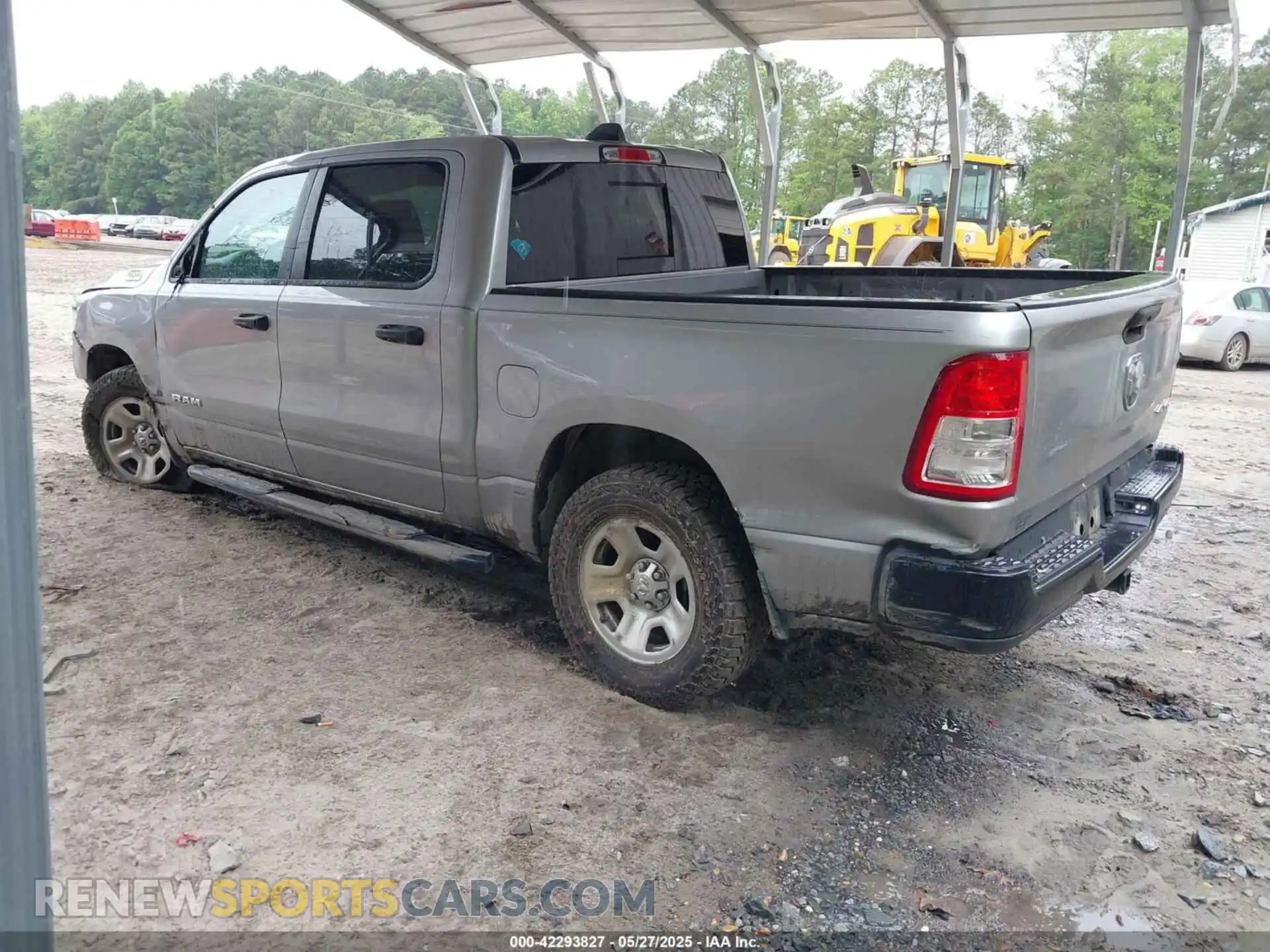 3 Photograph of a damaged car 1C6SRFGT3LN151043 RAM 1500 2020