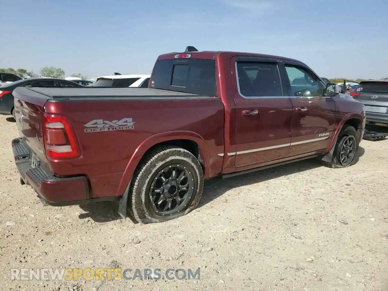 3 Photograph of a damaged car 1C6SRFHT1LN371196 RAM 1500 2020