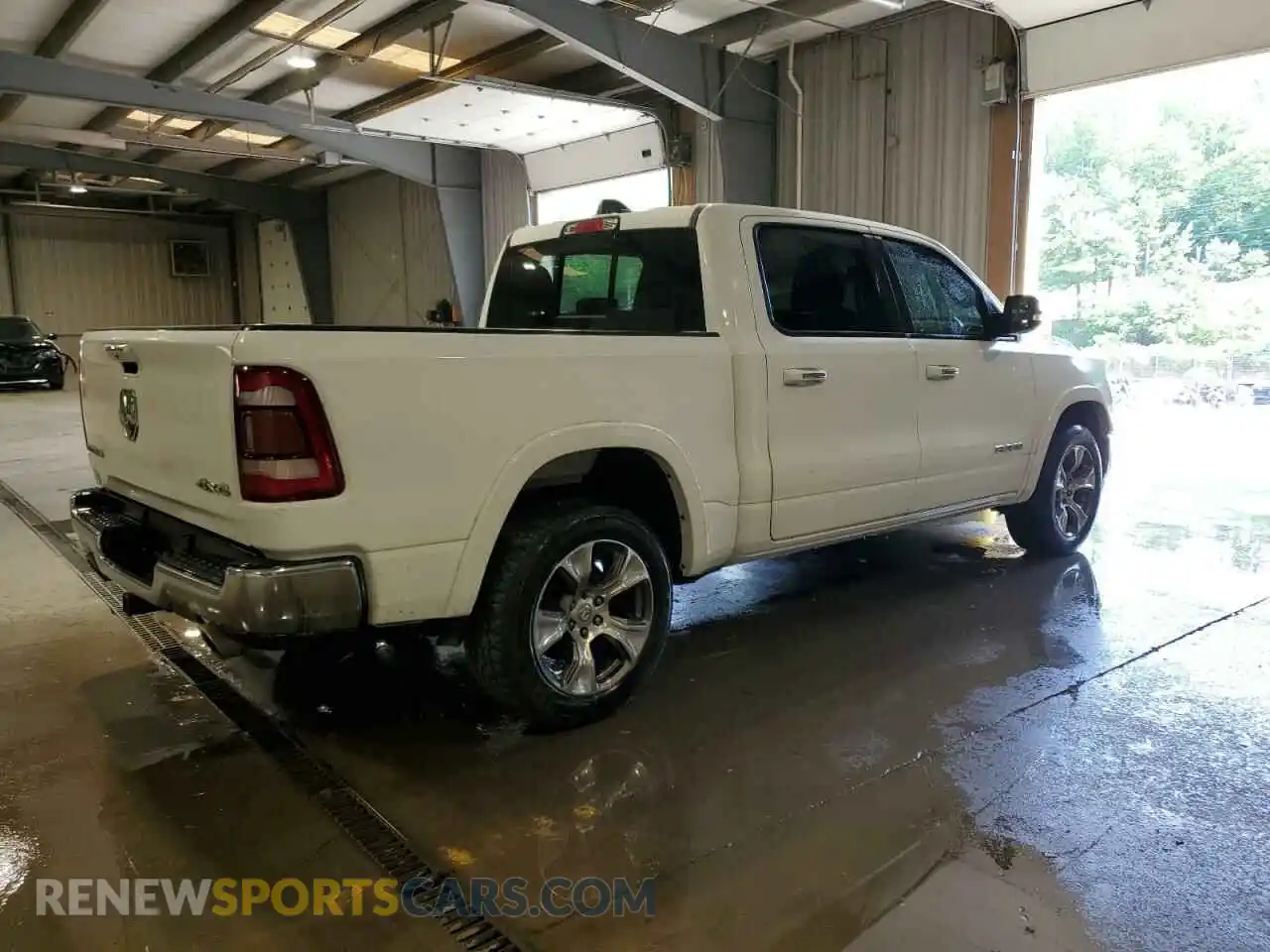 3 Photograph of a damaged car 1C6SRFJT3LN172225 RAM 1500 2020