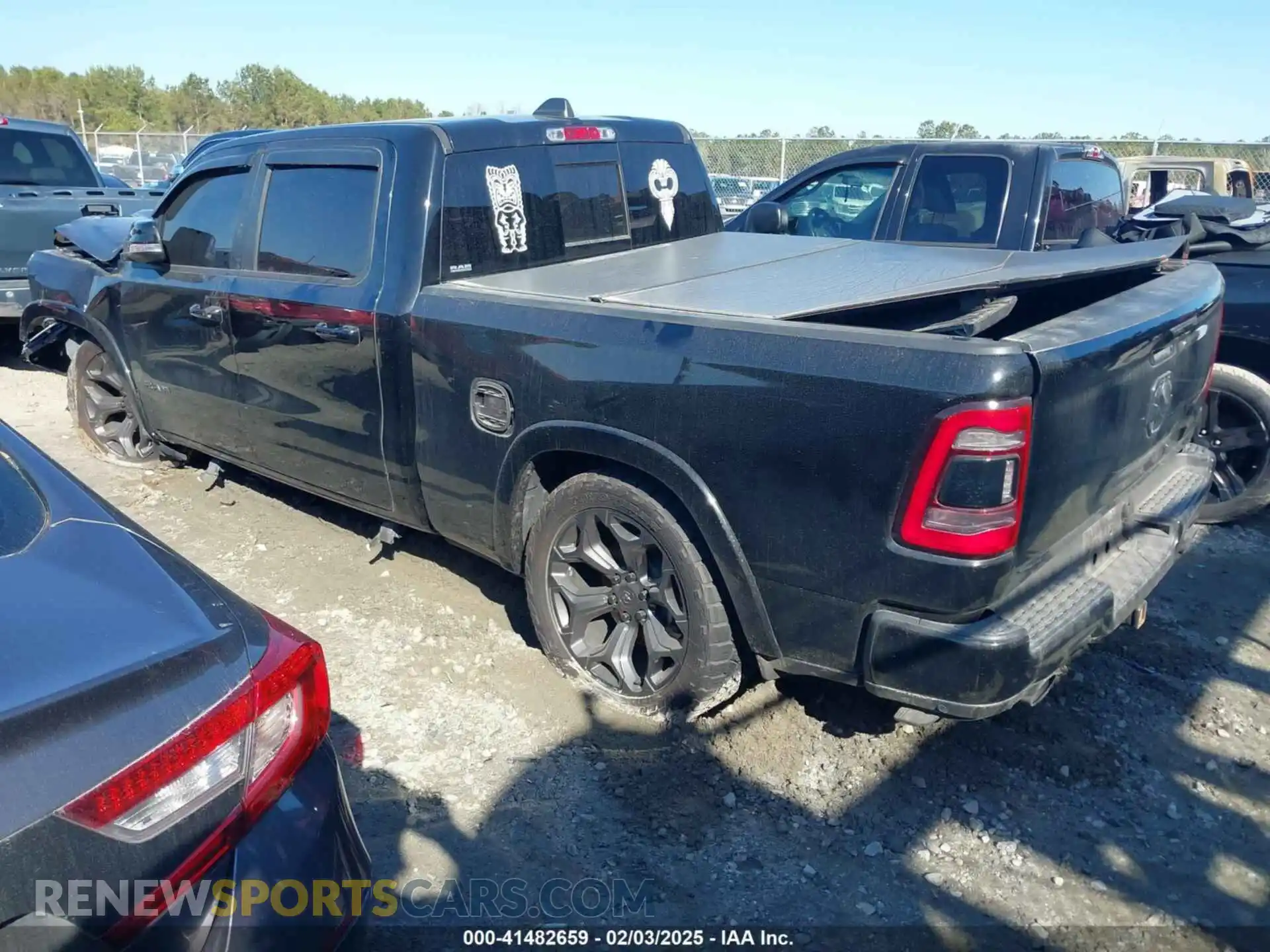 3 Photograph of a damaged car 1C6SRFPT2LN418589 RAM 1500 2020