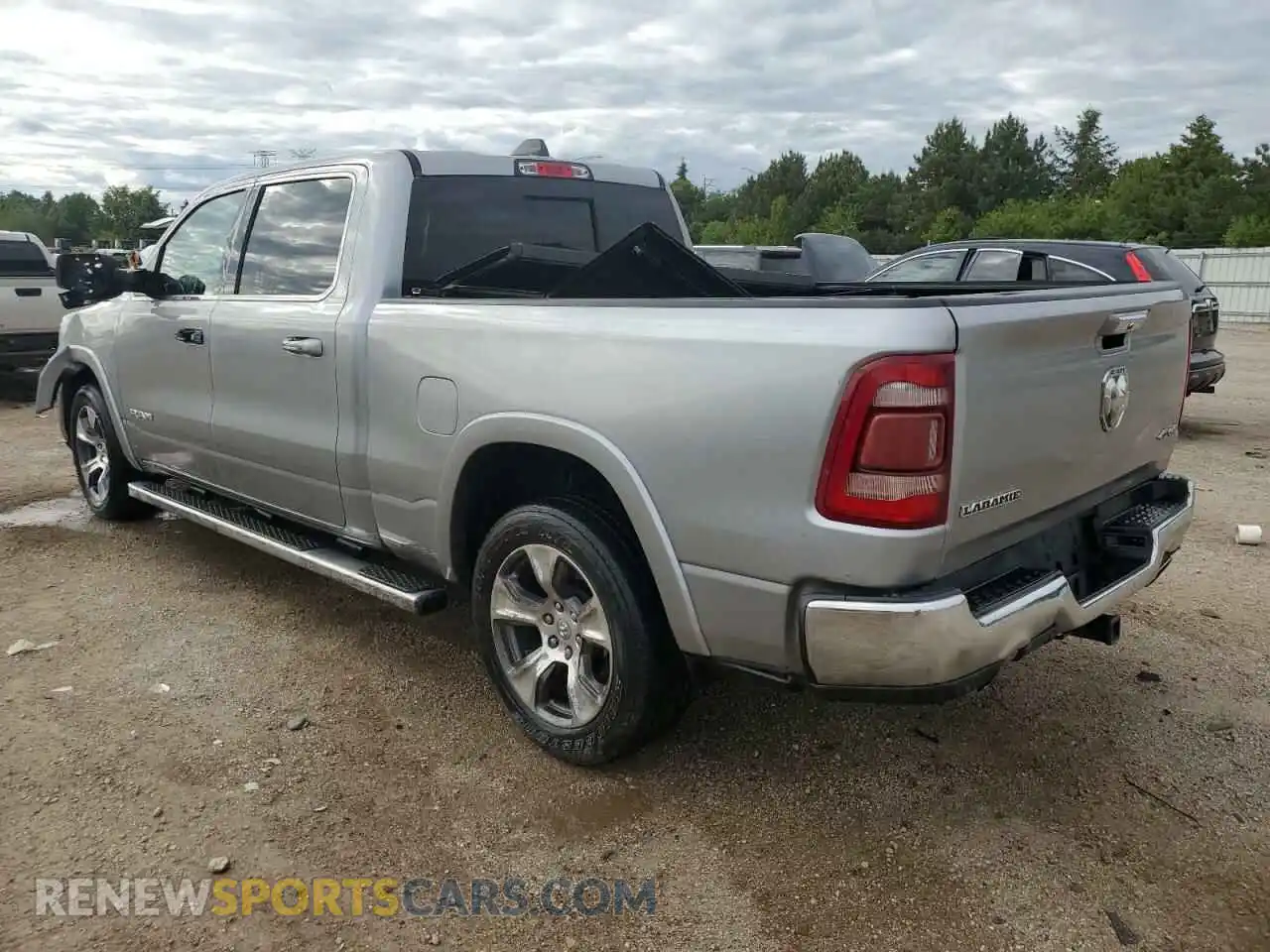 2 Photograph of a damaged car 1C6SRFRTXLN153613 RAM 1500 2020