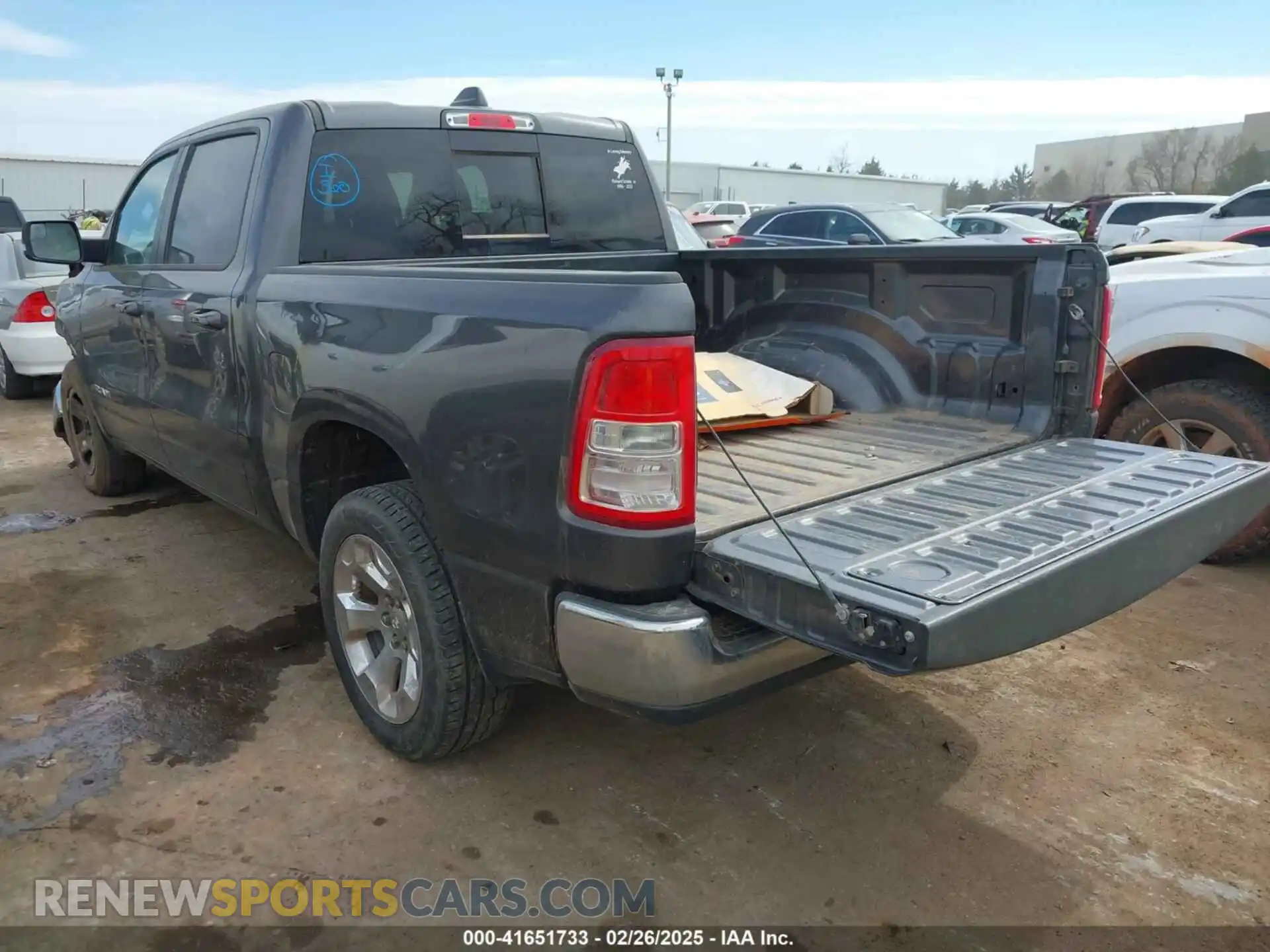 3 Photograph of a damaged car 1C6RREFG5MN802090 RAM 1500 2021