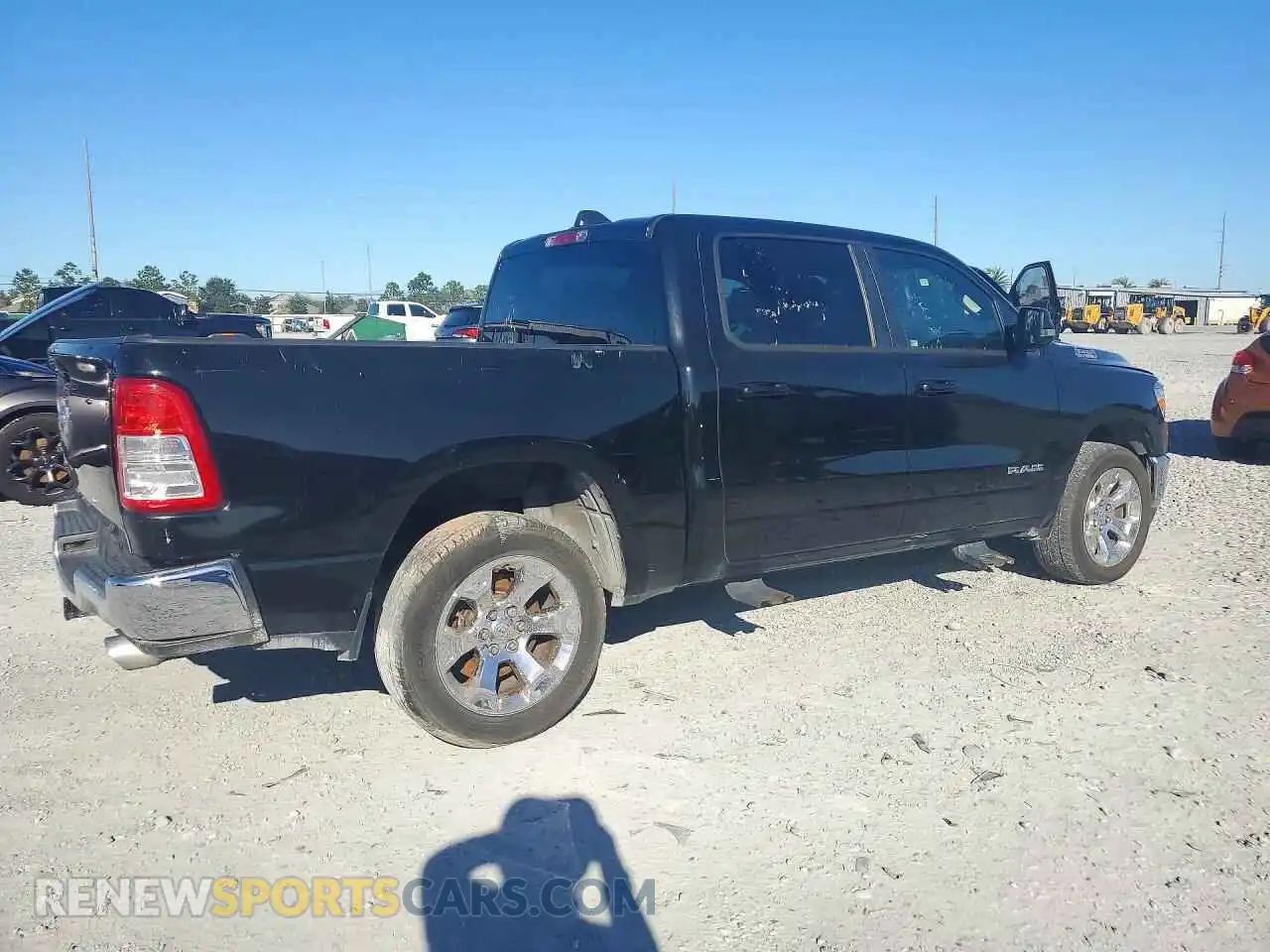 3 Photograph of a damaged car 1C6RREFM3MN543900 RAM 1500 2021