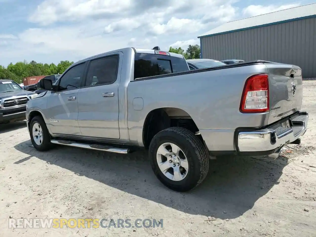 2 Photograph of a damaged car 1C6RREFT1MN660589 RAM 1500 2021