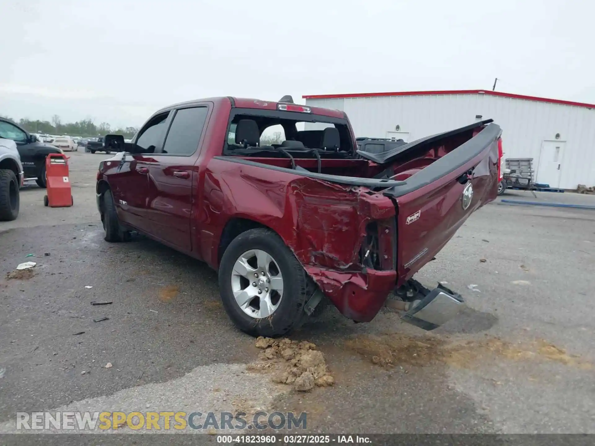 3 Photograph of a damaged car 1C6RREFT1MN816386 RAM 1500 2021