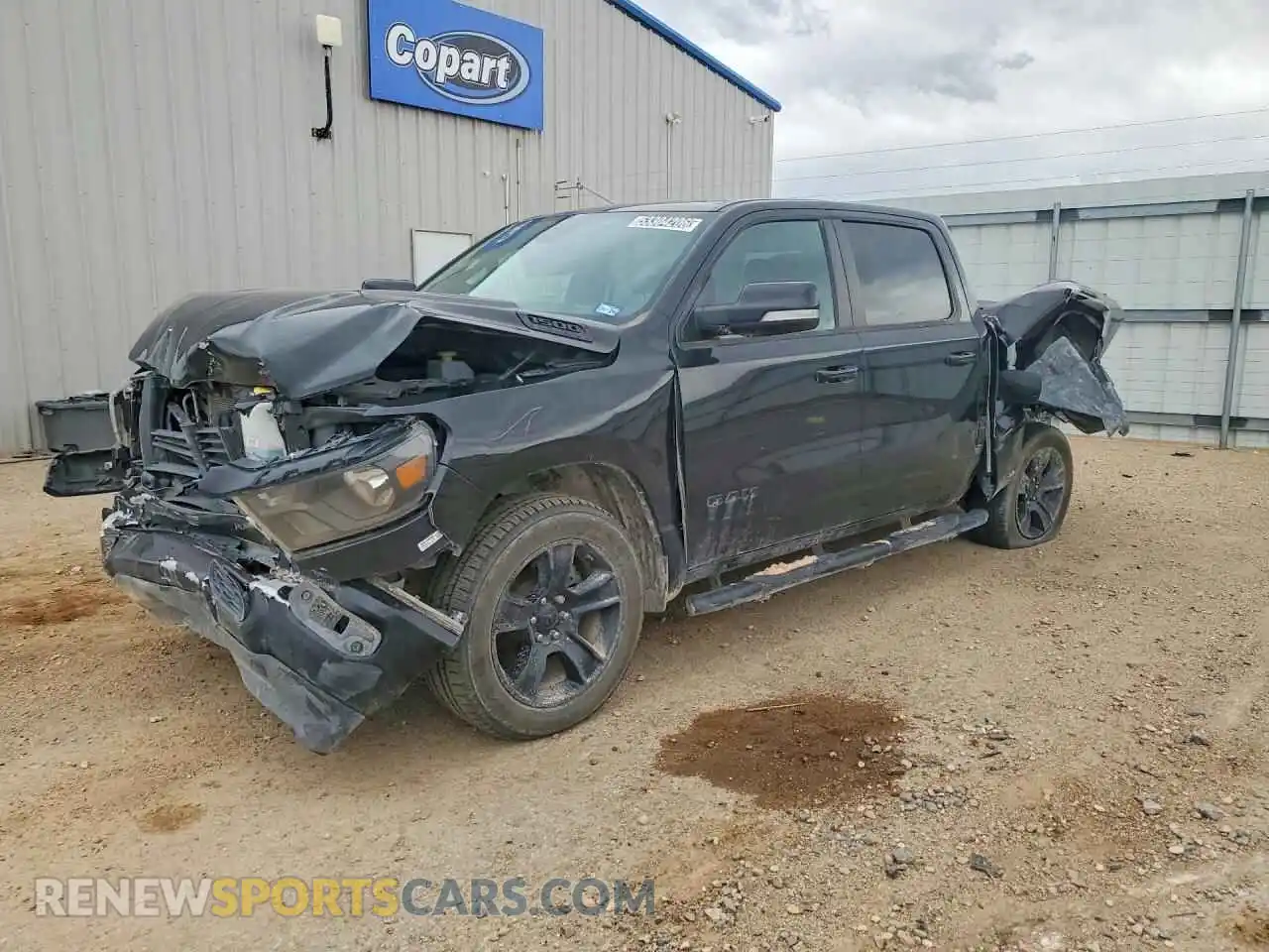 1 Фотография поврежденного автомобиля 1C6RREFT3MN533066 RAM 1500 2021
