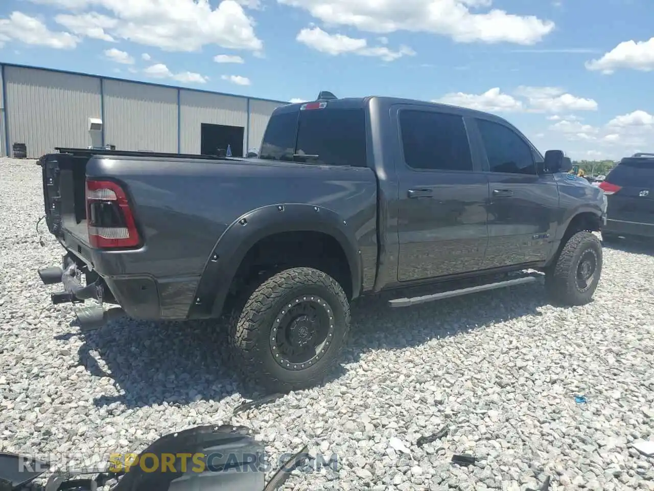 3 Фотография поврежденного автомобиля 1C6RREFT3MN816230 RAM 1500 2021