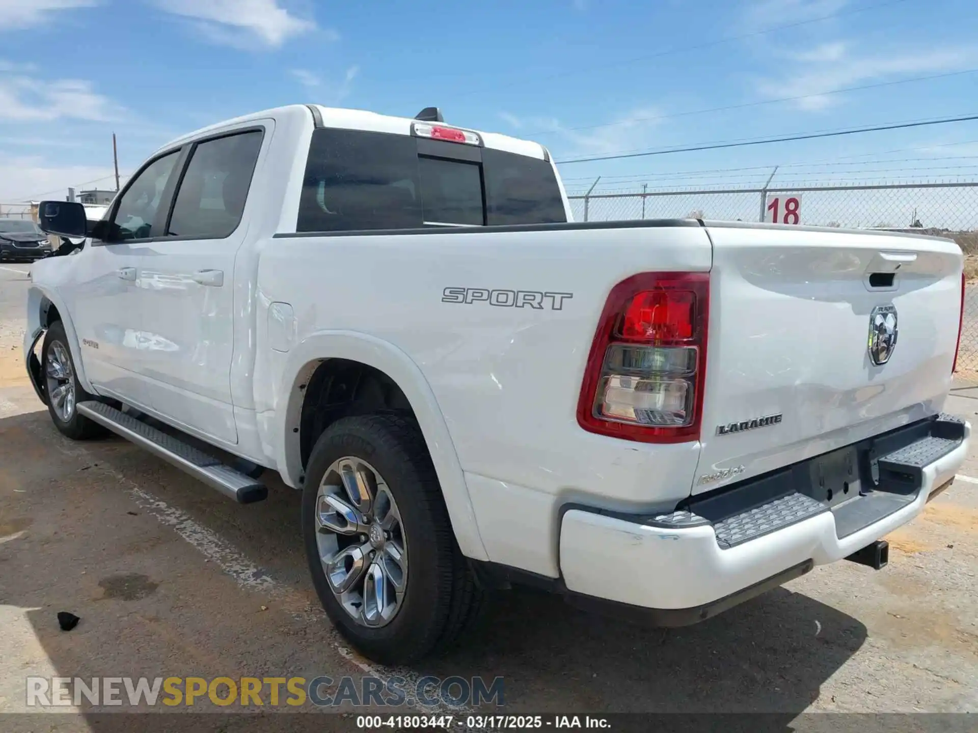 3 Photograph of a damaged car 1C6RREJG3MN604308 RAM 1500 2021