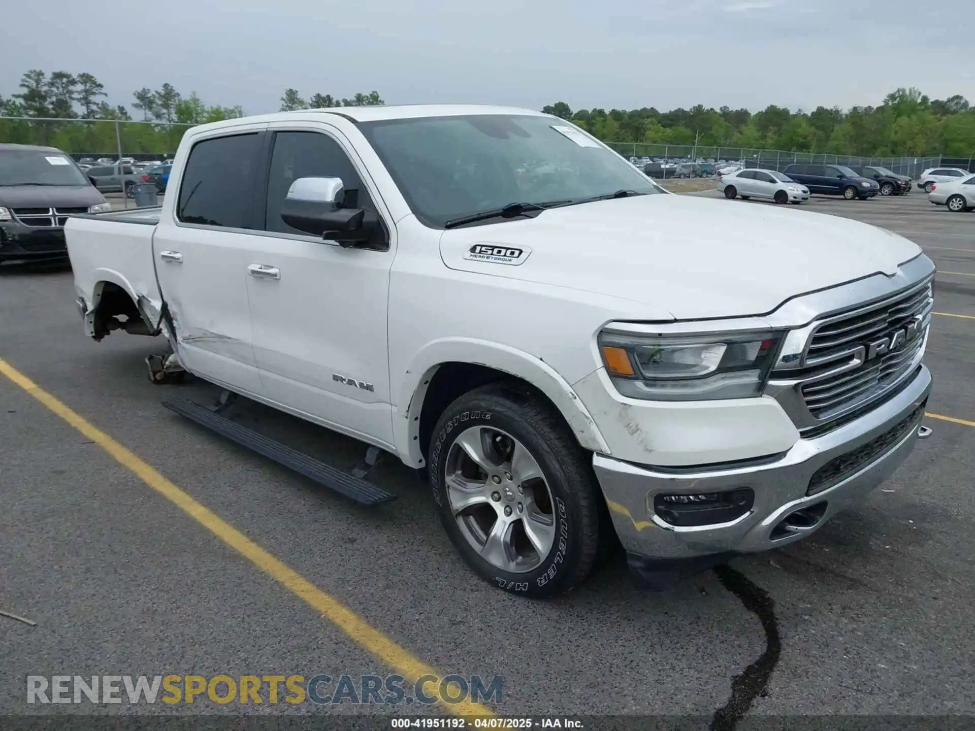 1 Photograph of a damaged car 1C6RREJT1MN709653 RAM 1500 2021