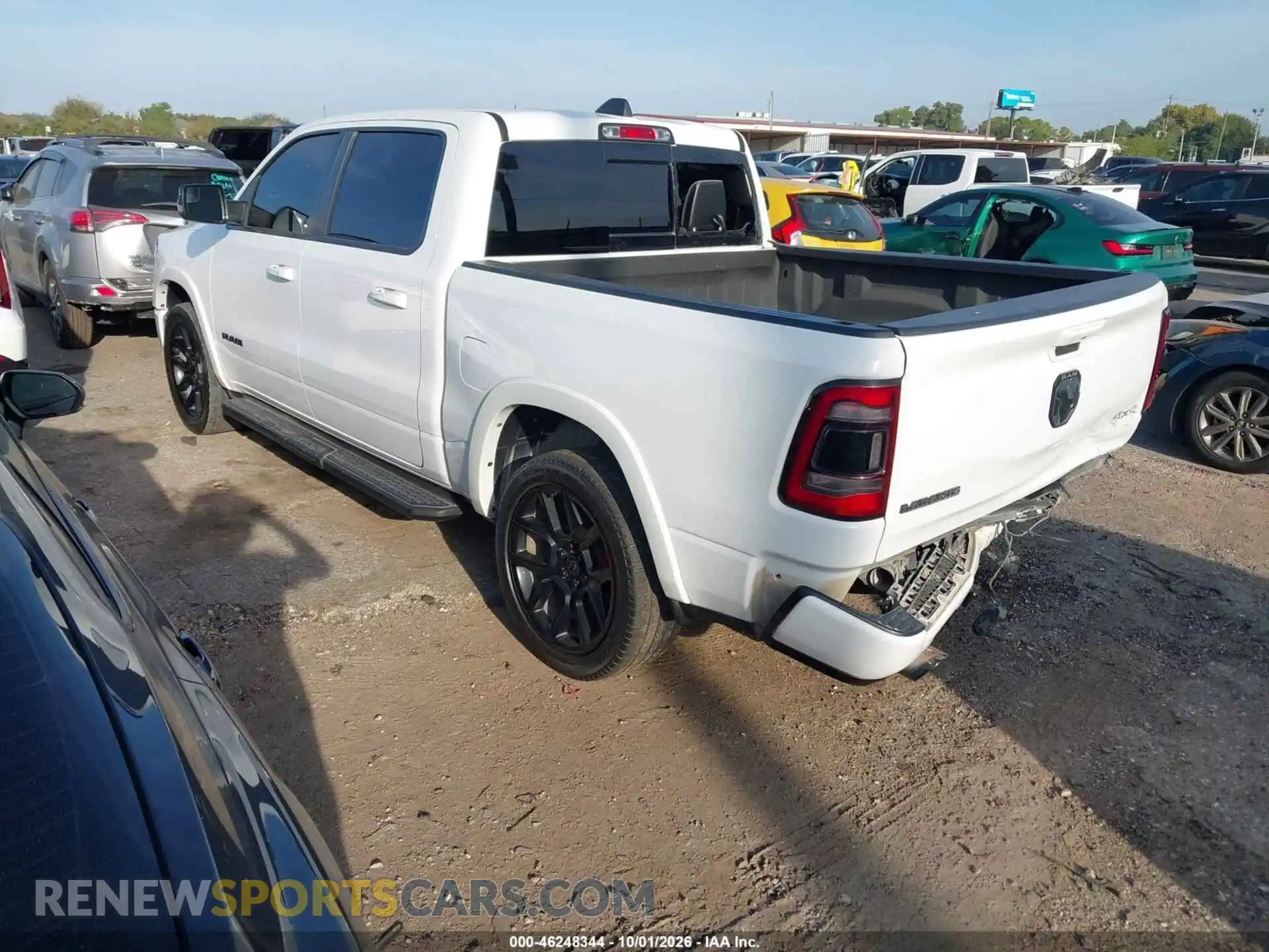 3 fotografías del automóvil dañado 1C6RREJT3MN807647 RAM 1500 2021