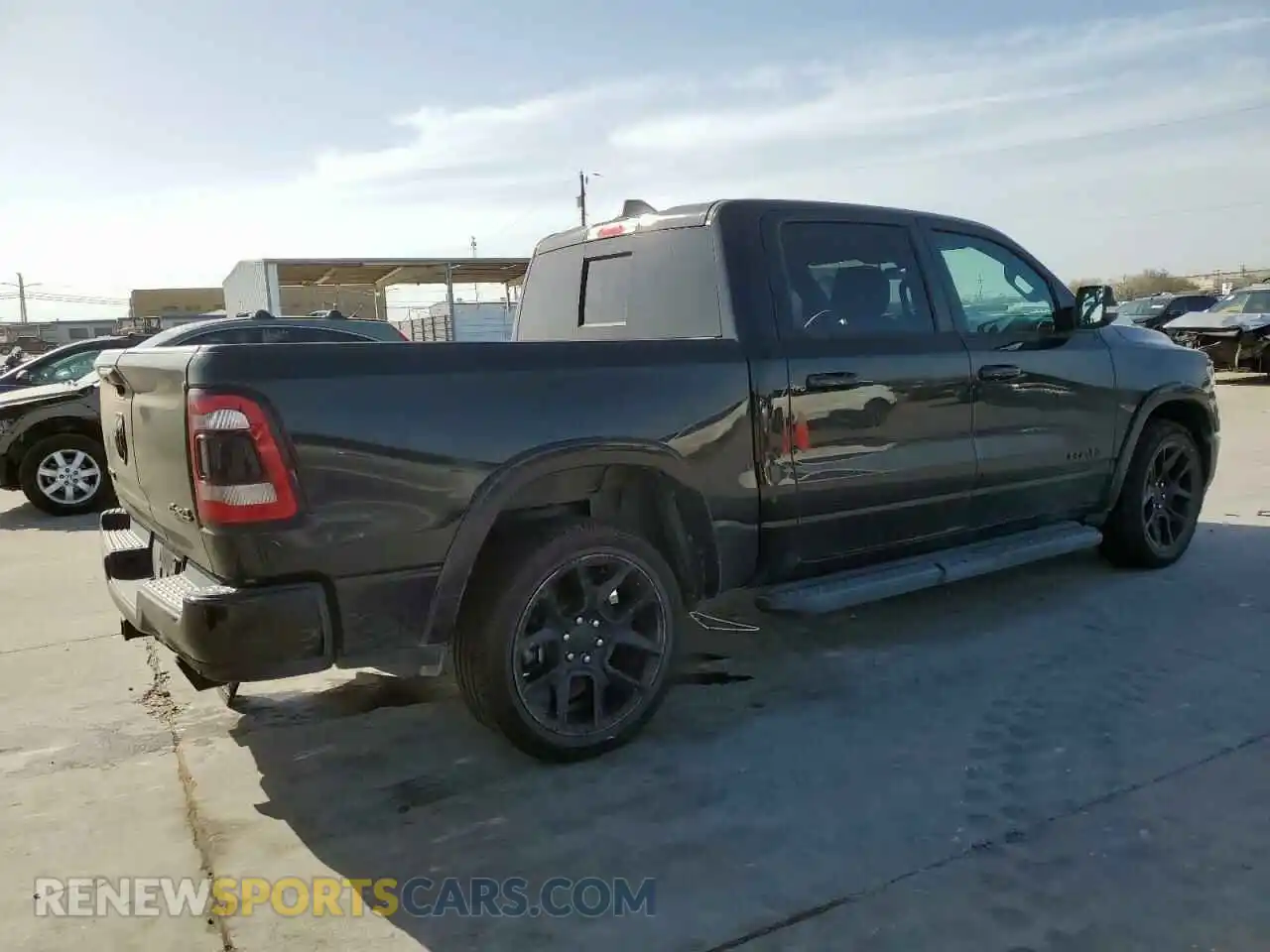 3 fotografías del automóvil dañado 1C6RREJT5MN710742 RAM 1500 2021
