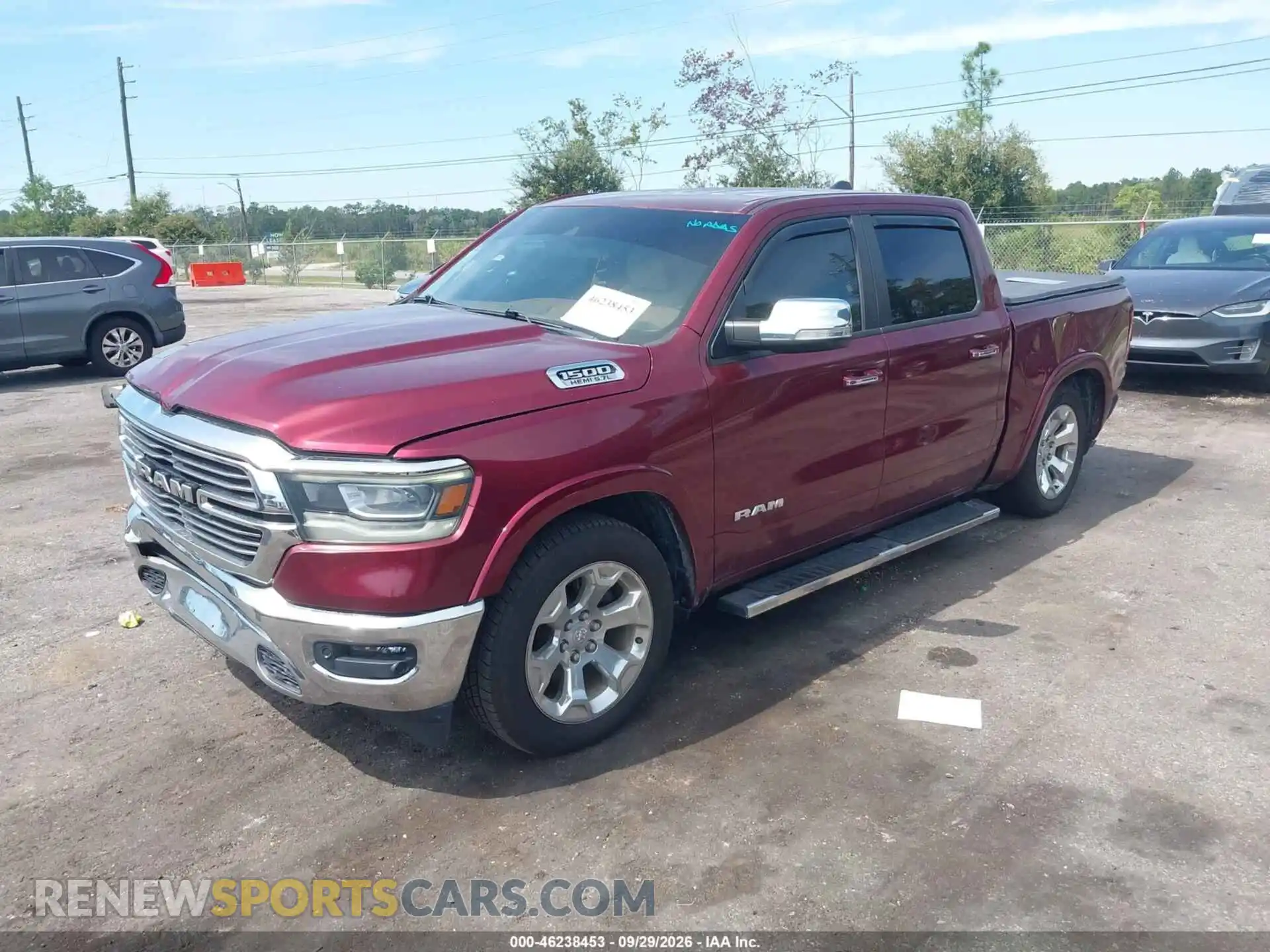 2 fotografías del automóvil dañado 1C6RREJT6MN835149 RAM 1500 2021