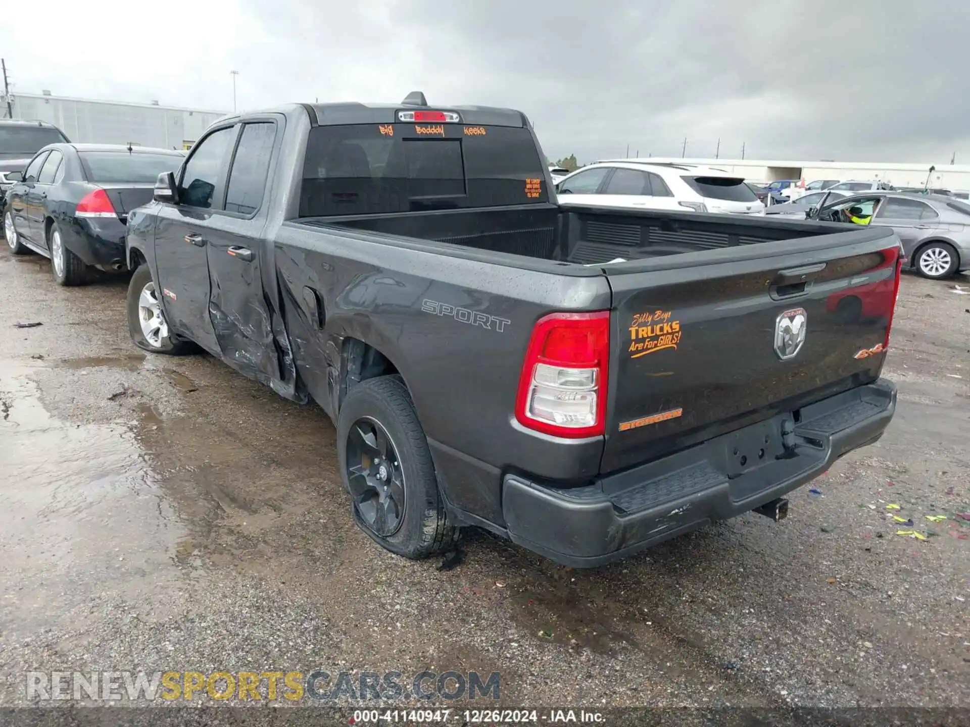 3 Photograph of a damaged car 1C6RRFBG4MN732254 RAM 1500 2021