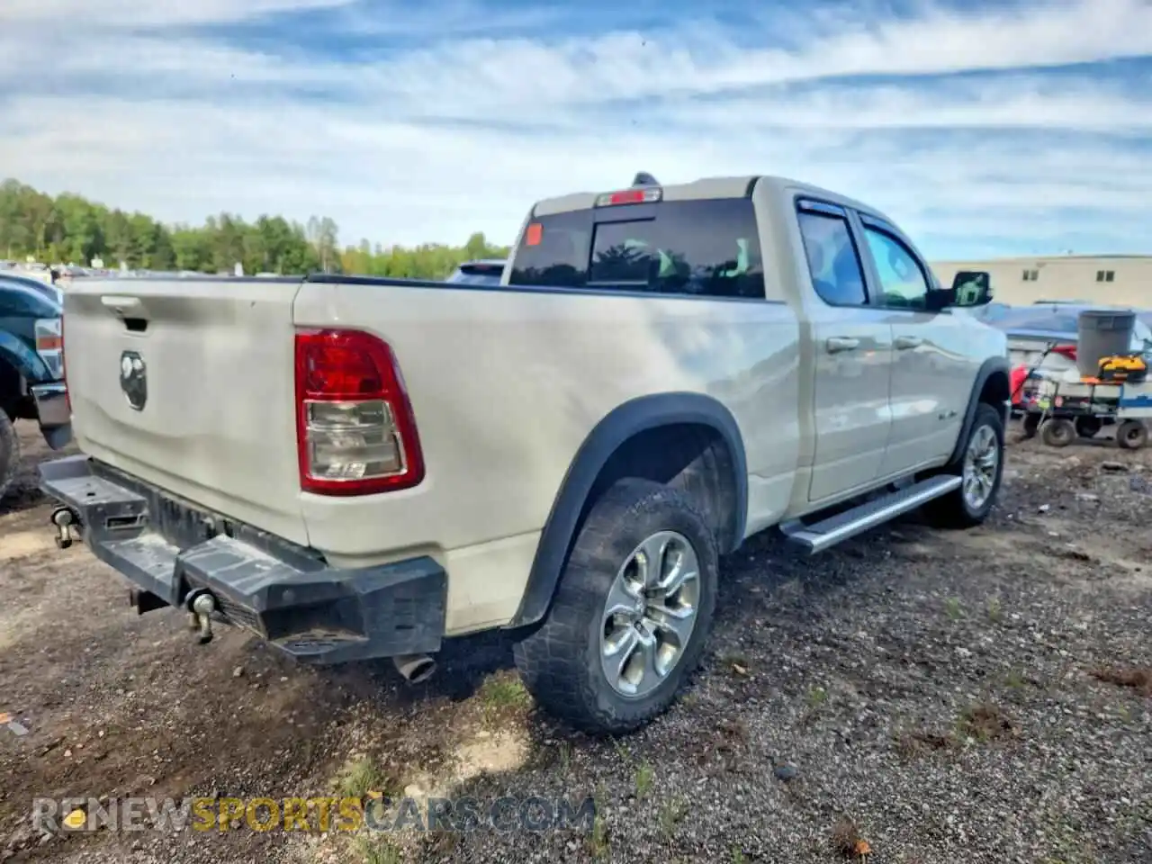 3 Photograph of a damaged car 1C6RRFBG9MN665313 RAM 1500 2021
