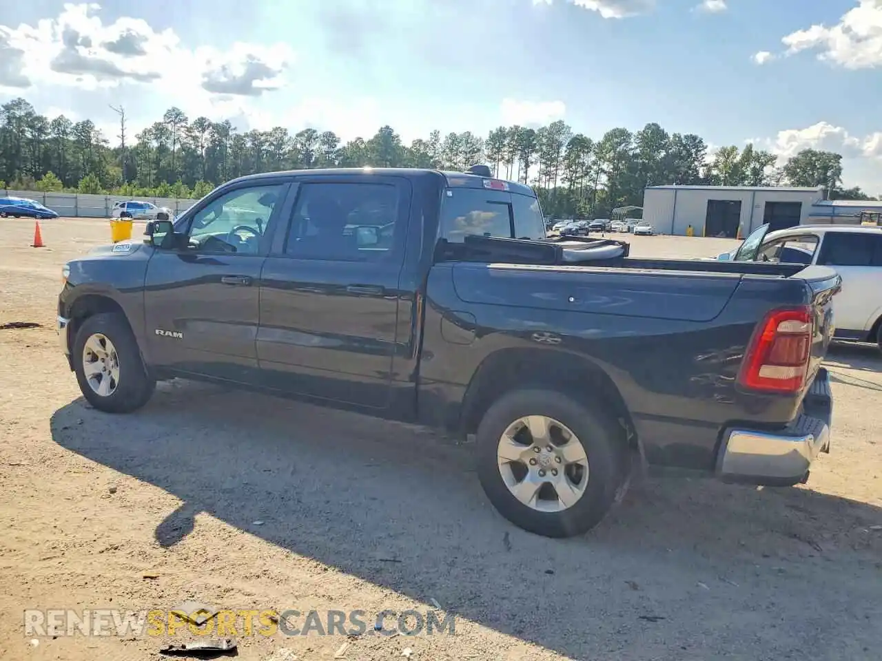 2 fotografías del automóvil dañado 1C6RRFFG2MN589606 RAM 1500 2021