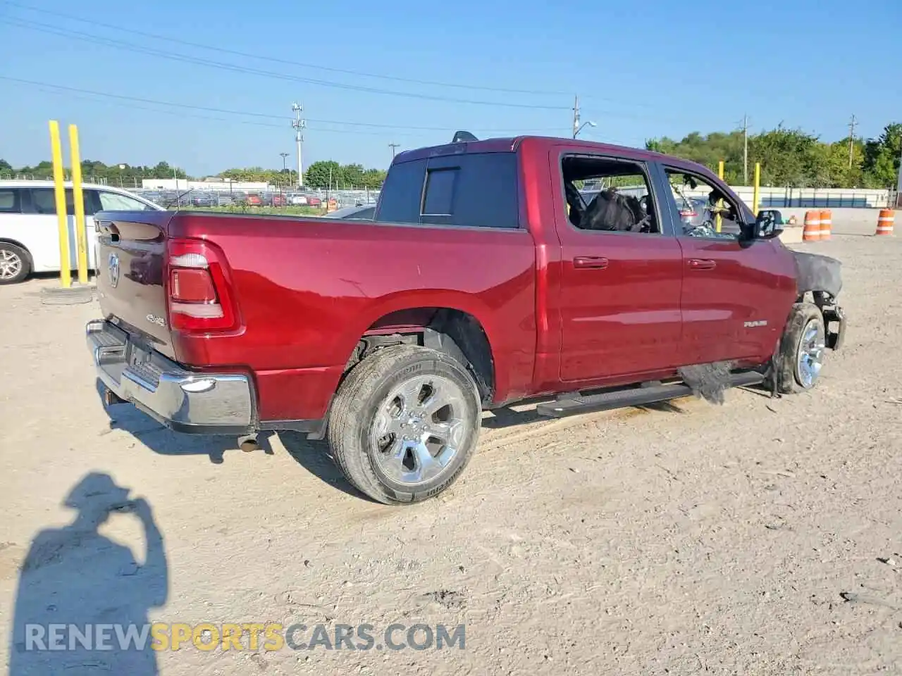 3 Photograph of a damaged car 1C6RRFFG5MN698190 RAM 1500 2021
