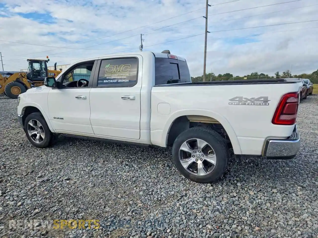 2 fotografías del automóvil dañado 1C6RRFJGXMN592454 RAM 1500 2021