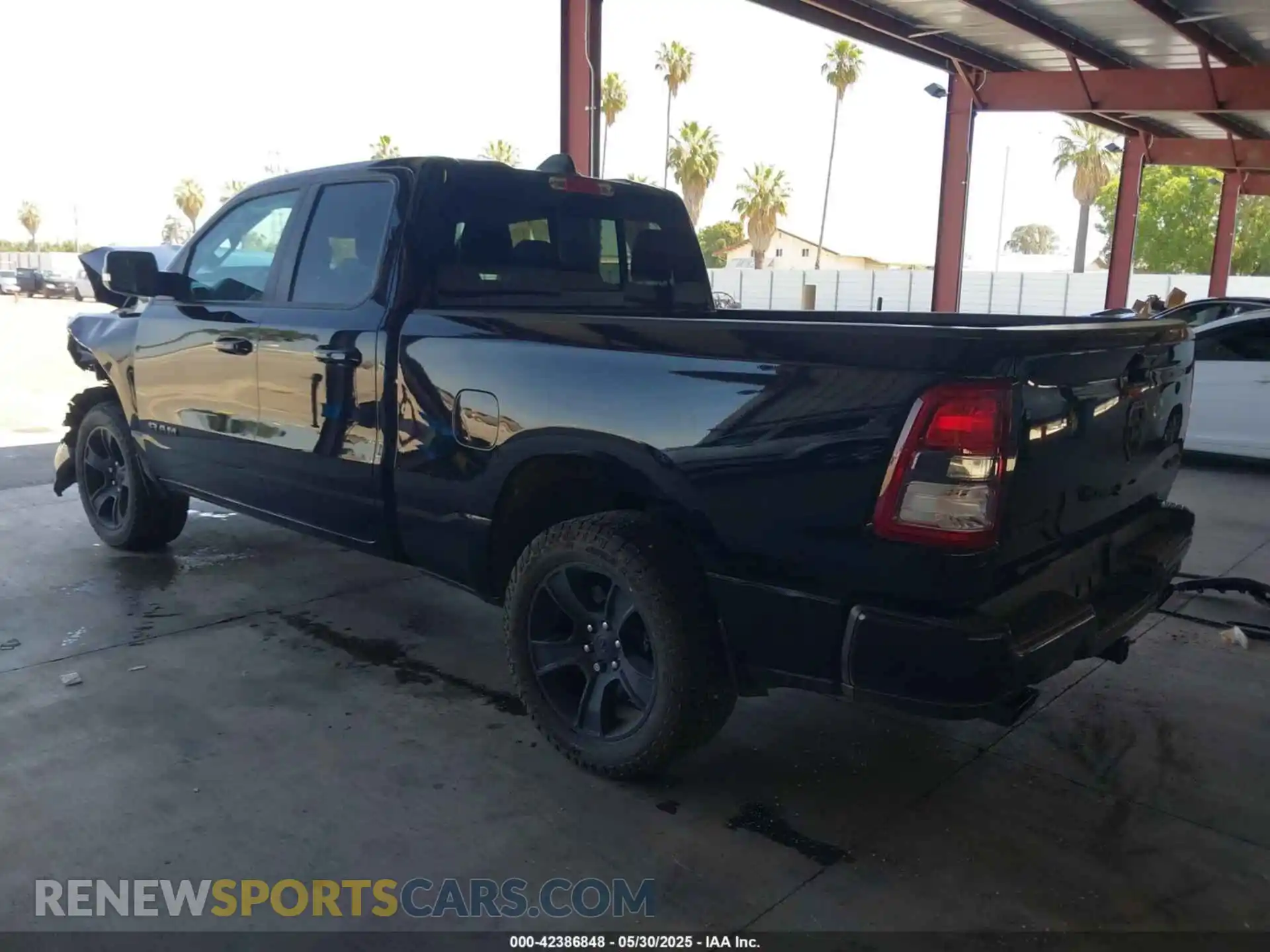 3 Photograph of a damaged car 1C6SRFBT2MN562927 RAM 1500 2021