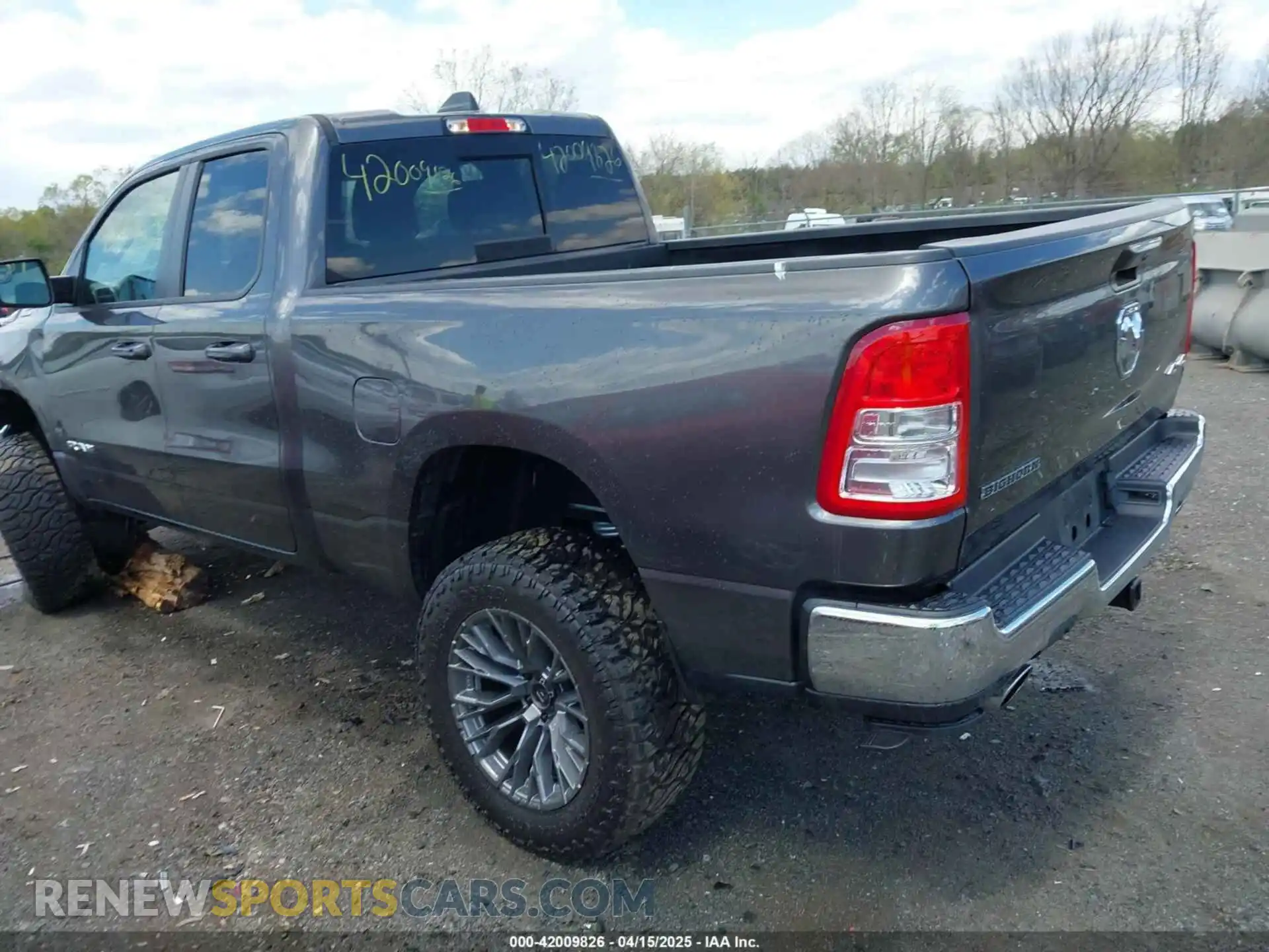 3 Photograph of a damaged car 1C6SRFBT2MN732087 RAM 1500 2021