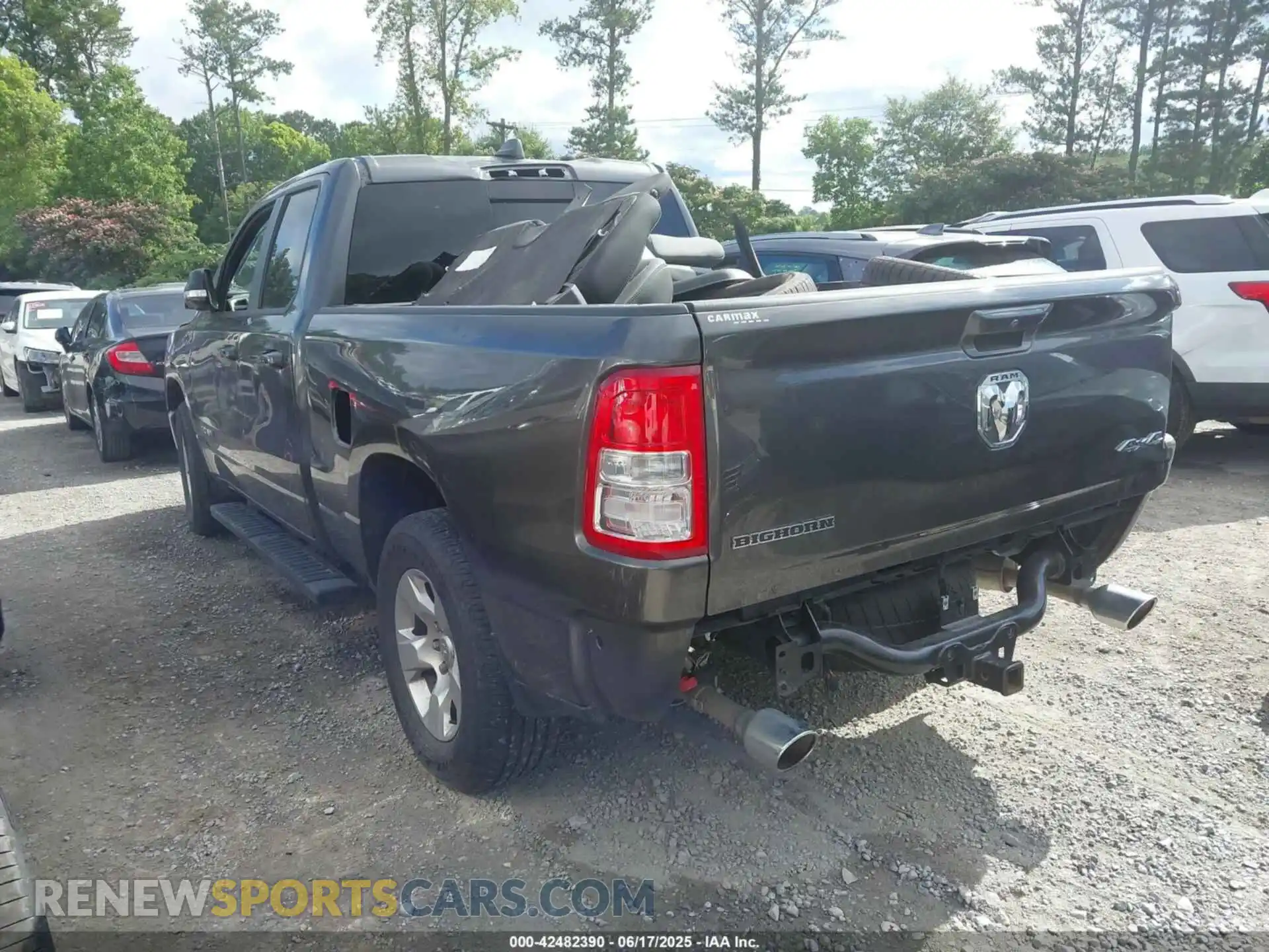 3 Photograph of a damaged car 1C6SRFBT3MN760917 RAM 1500 2021