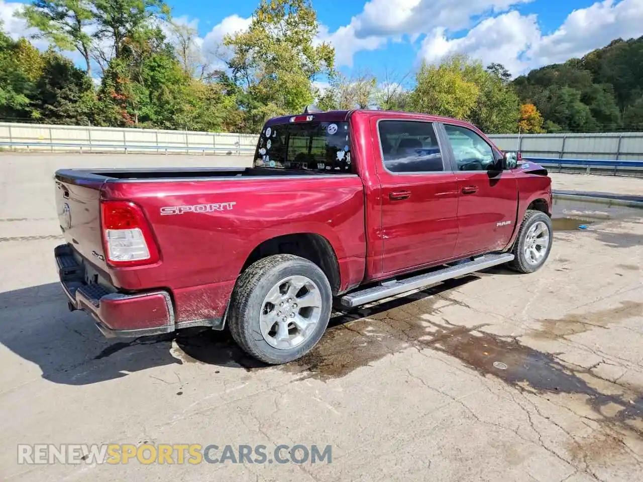 3 Photograph of a damaged car 1C6SRFFT0MN813941 RAM 1500 2021
