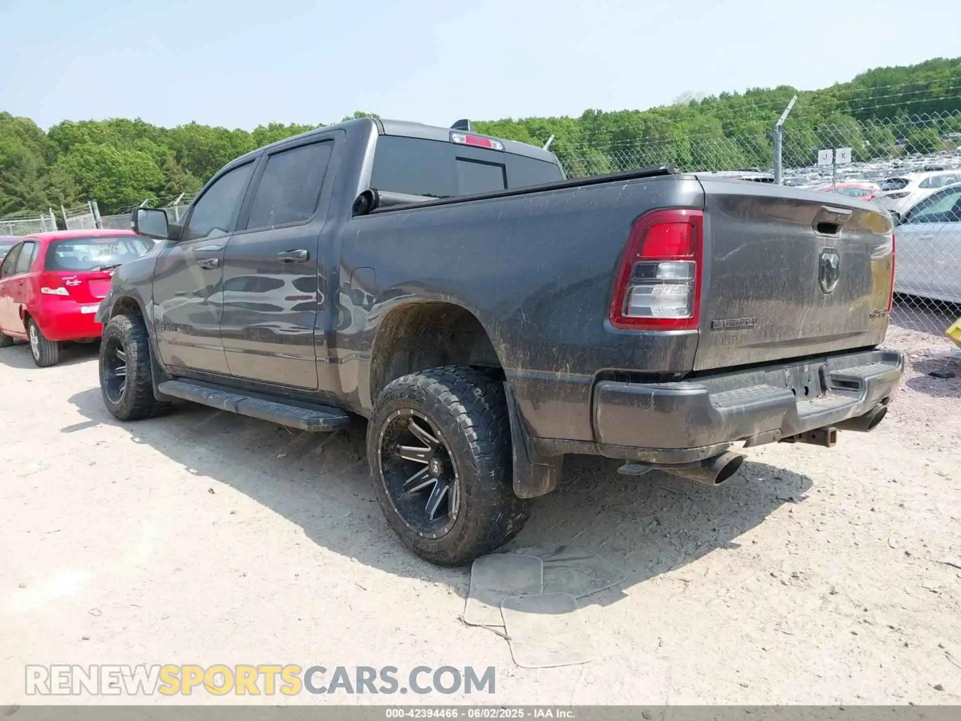 3 Photograph of a damaged car 1C6SRFFT1MN554666 RAM 1500 2021