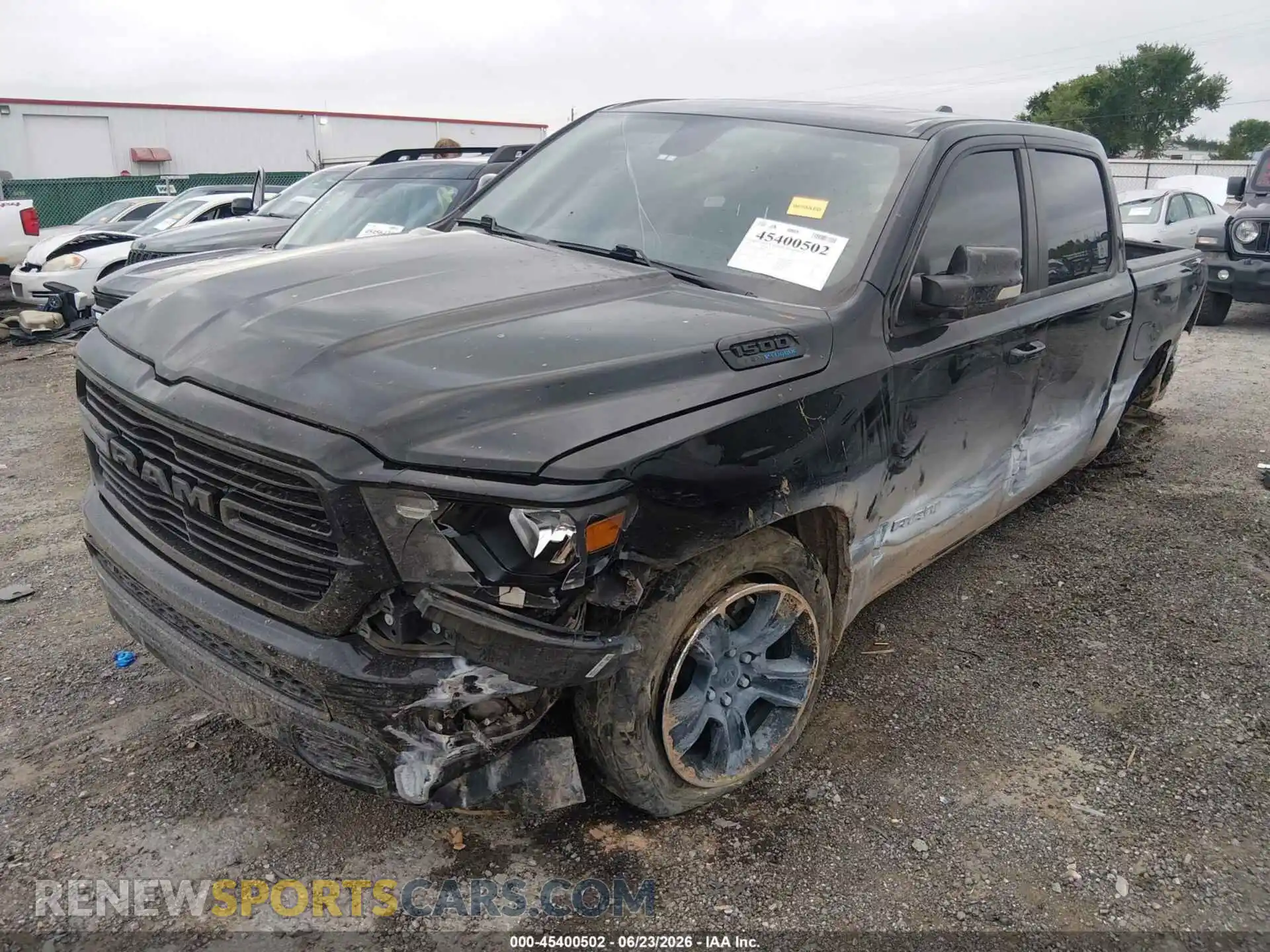 2 fotografías del automóvil dañado 1C6SRFFT1MN595573 RAM 1500 2021