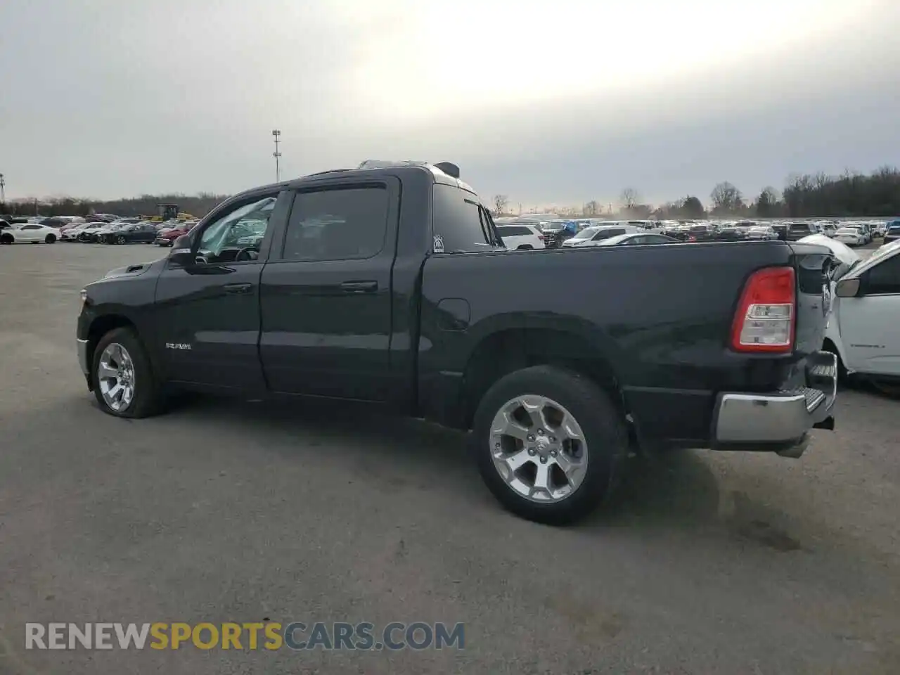 2 fotografías del automóvil dañado 1C6SRFFT1MN668148 RAM 1500 2021