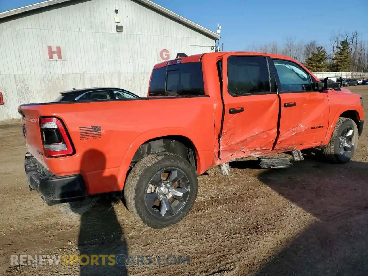 3 fotografías del automóvil dañado 1C6SRFFT3MN762127 RAM 1500 2021