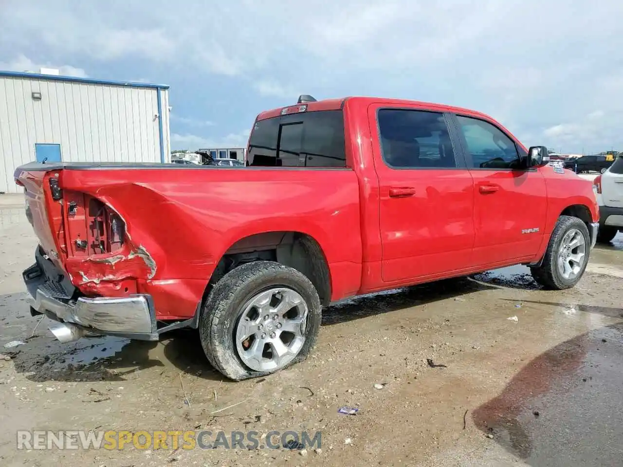 3 fotografías del automóvil dañado 1C6SRFFT5MN626369 RAM 1500 2021